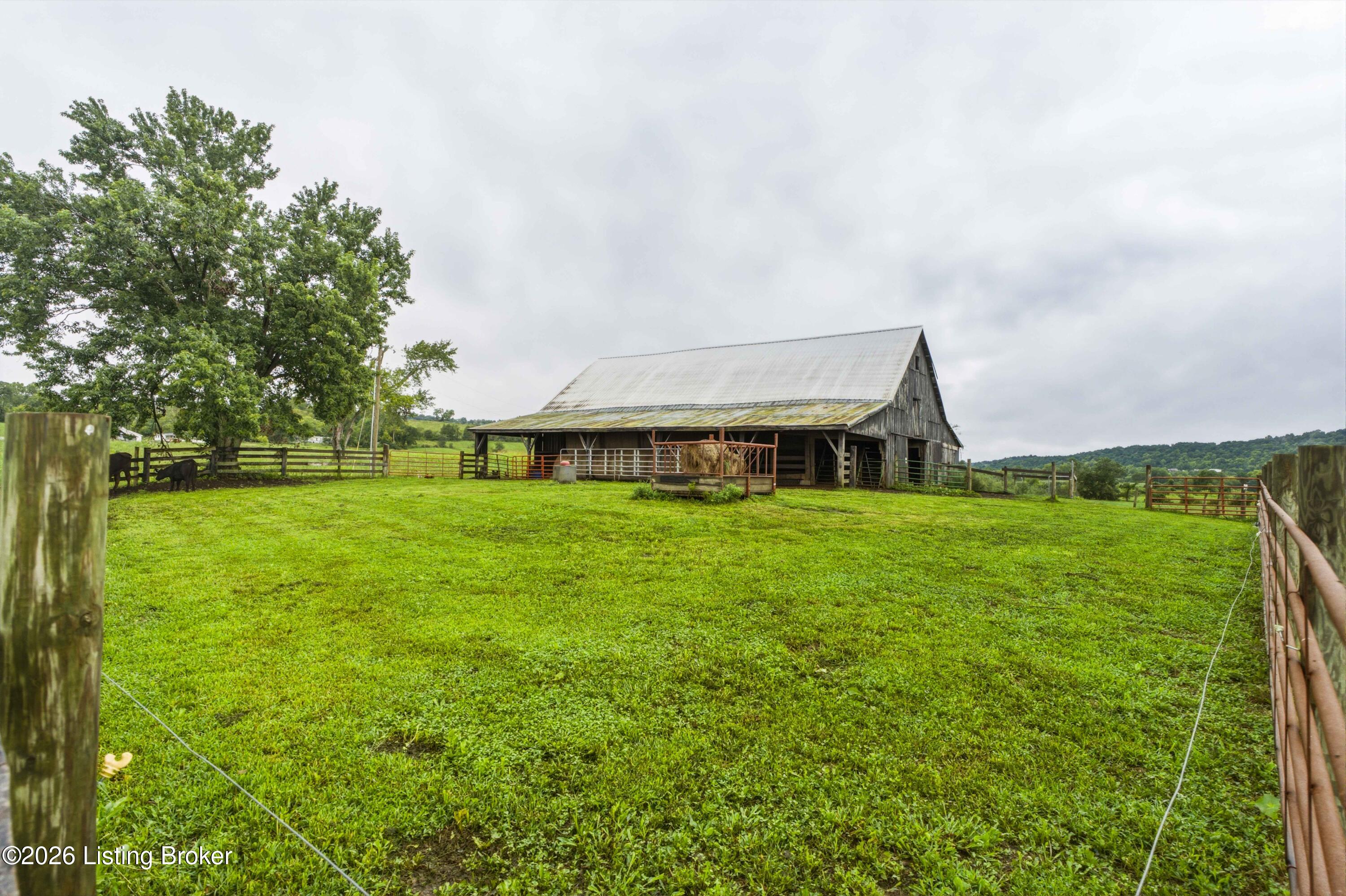 875 Mosby Creek Rd Property Photo 83