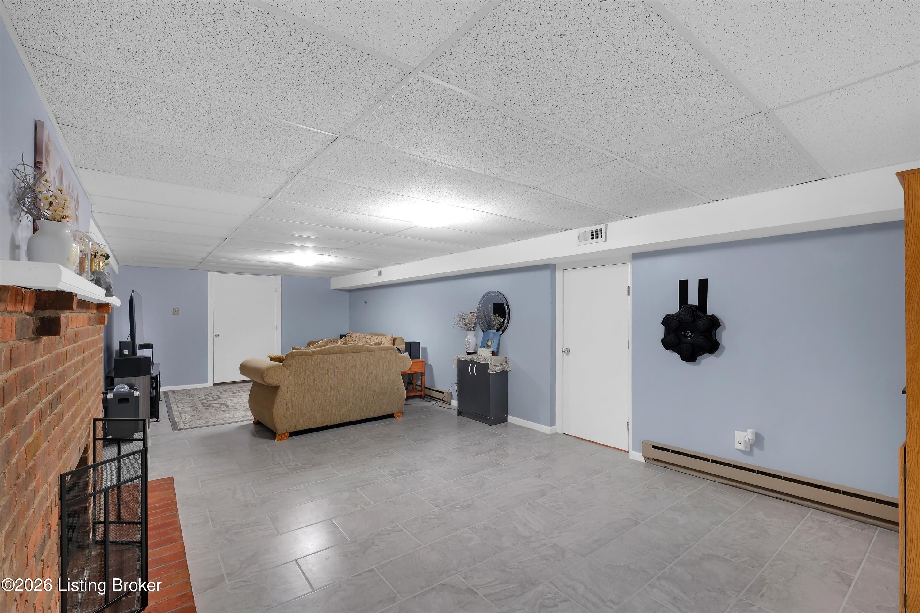 10382 Main St Property Photo 37