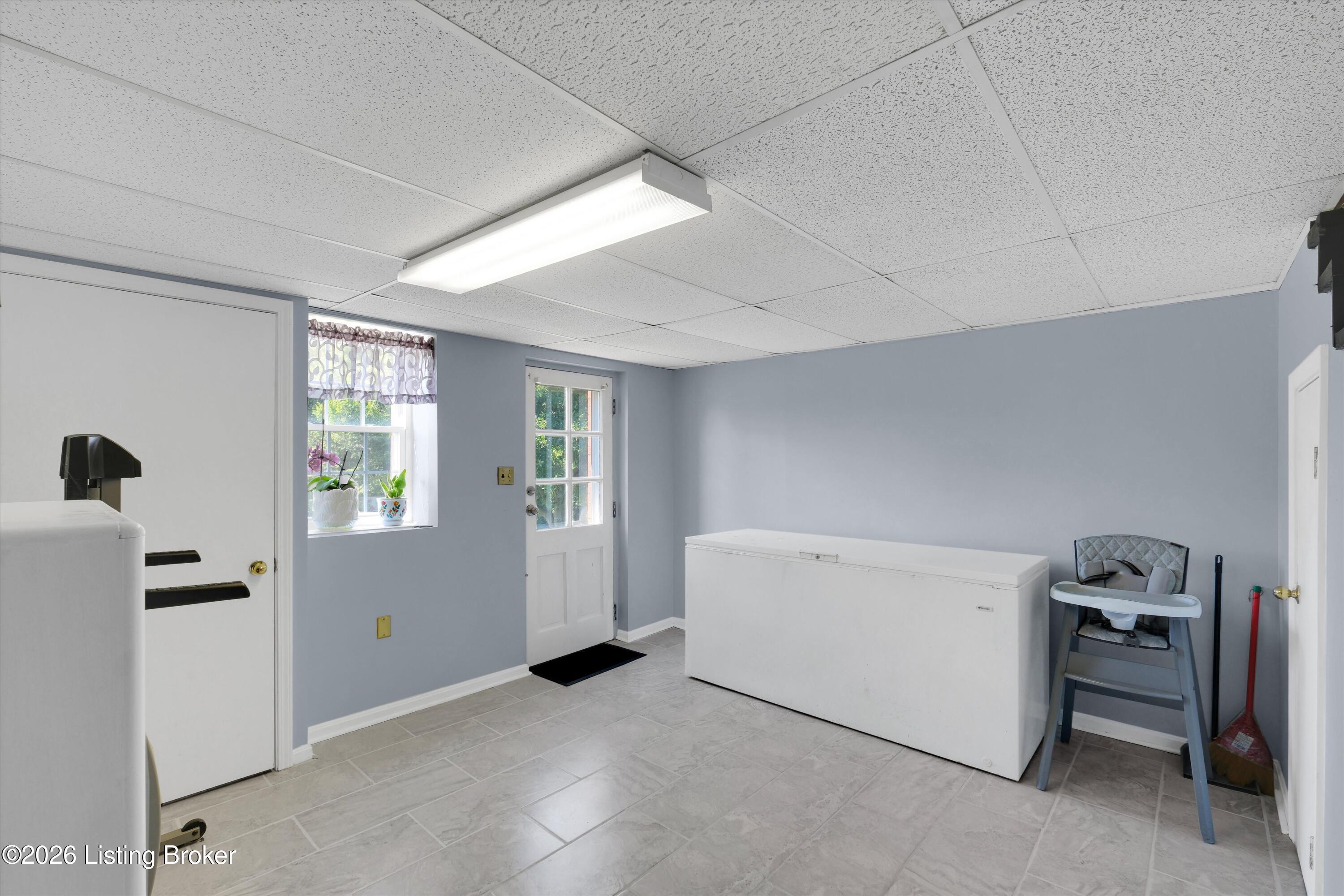 10382 Main St Property Photo 40