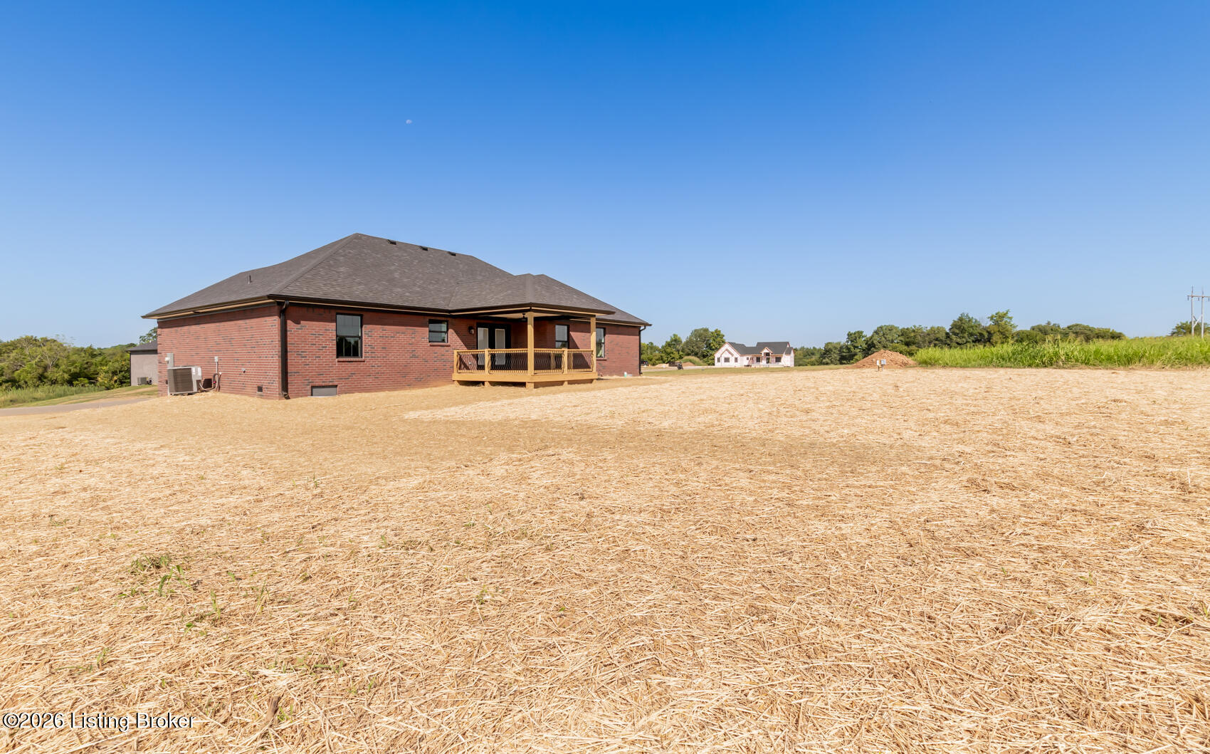 122 Woodford Dr Property Photo 9