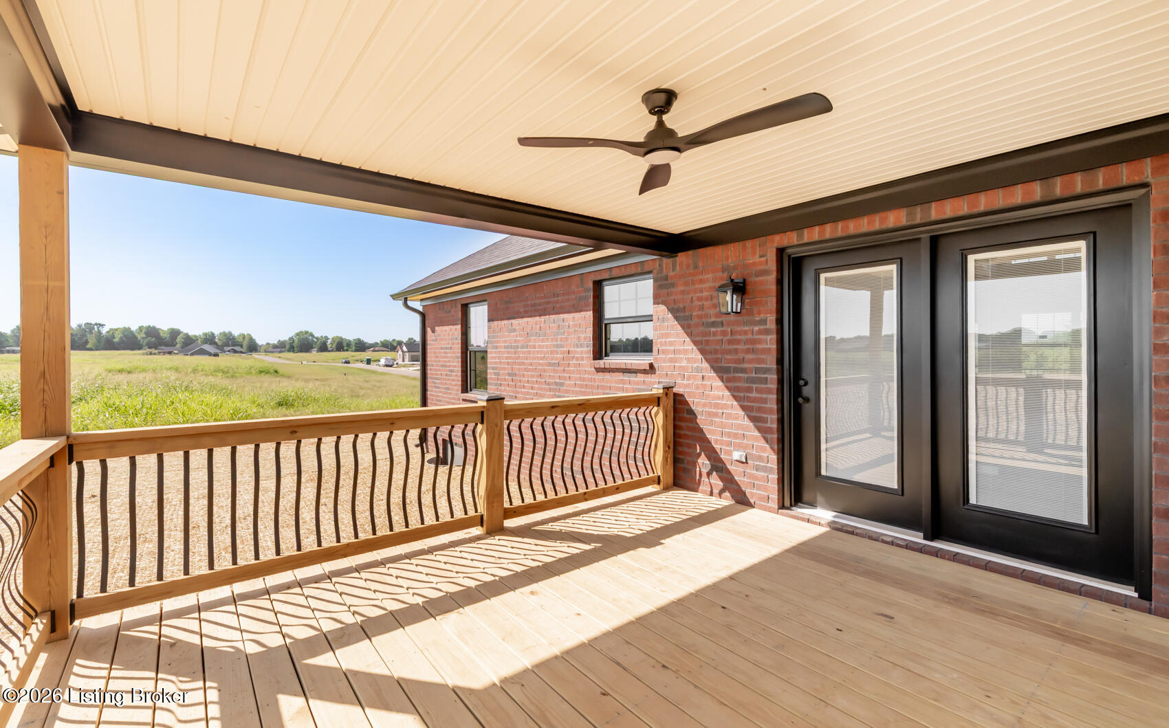 122 Woodford Dr Property Photo 13