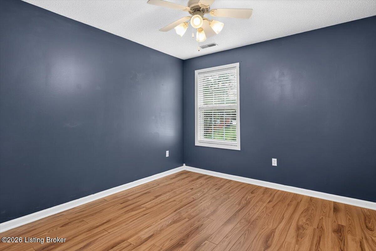 2038 Hearthside Cir Property Photo 16