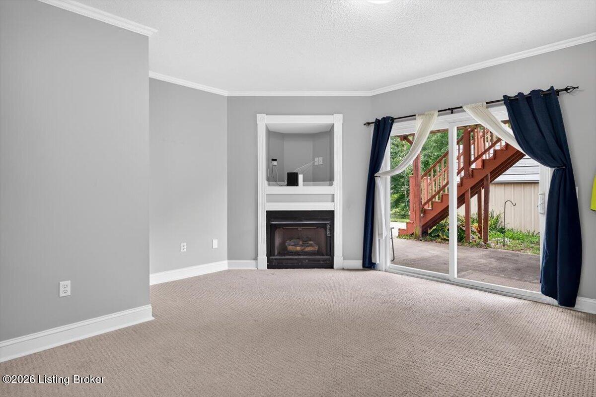 2038 Hearthside Cir Property Photo 23