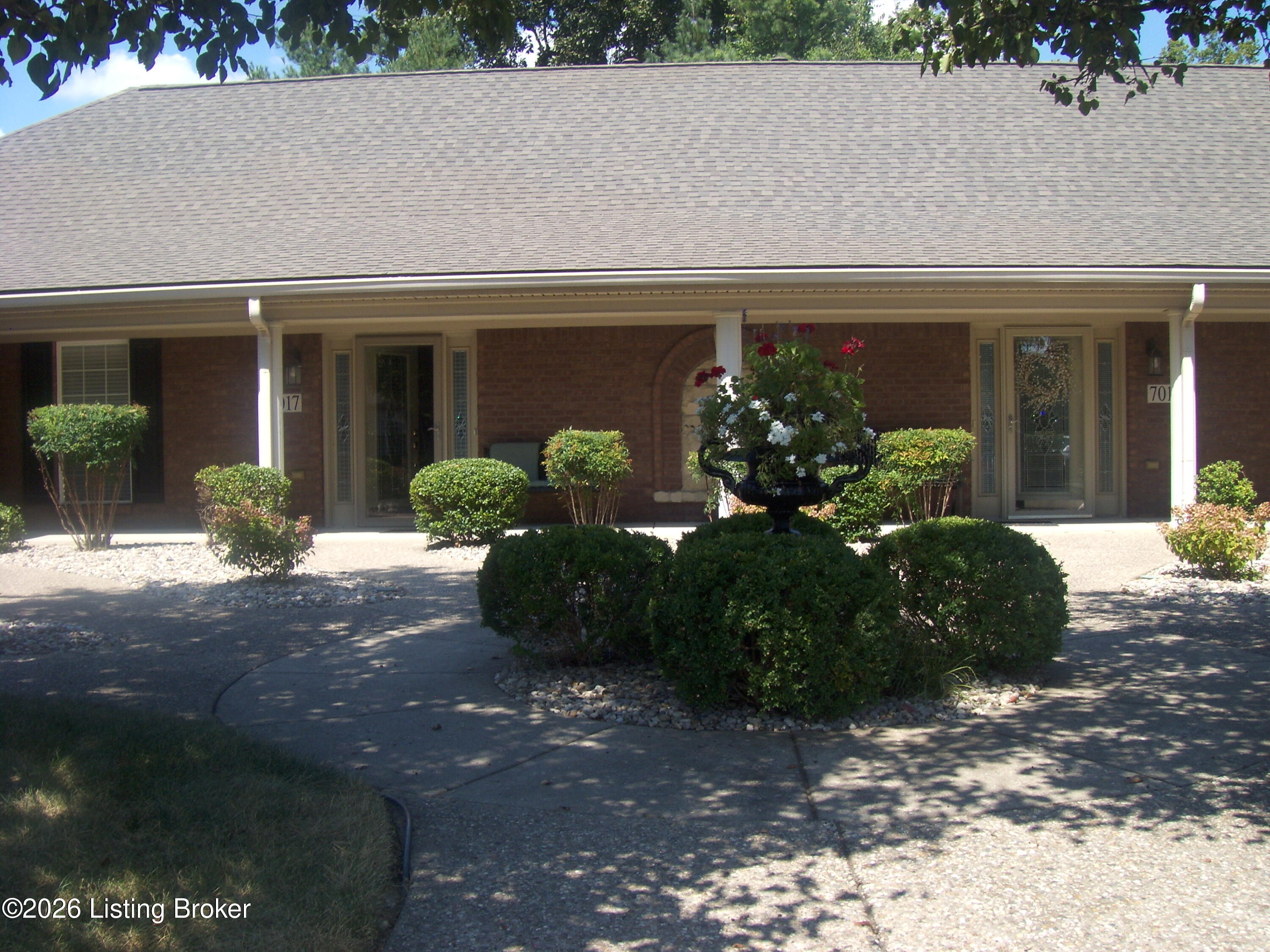 7021 Adeno Way Property Photo 2