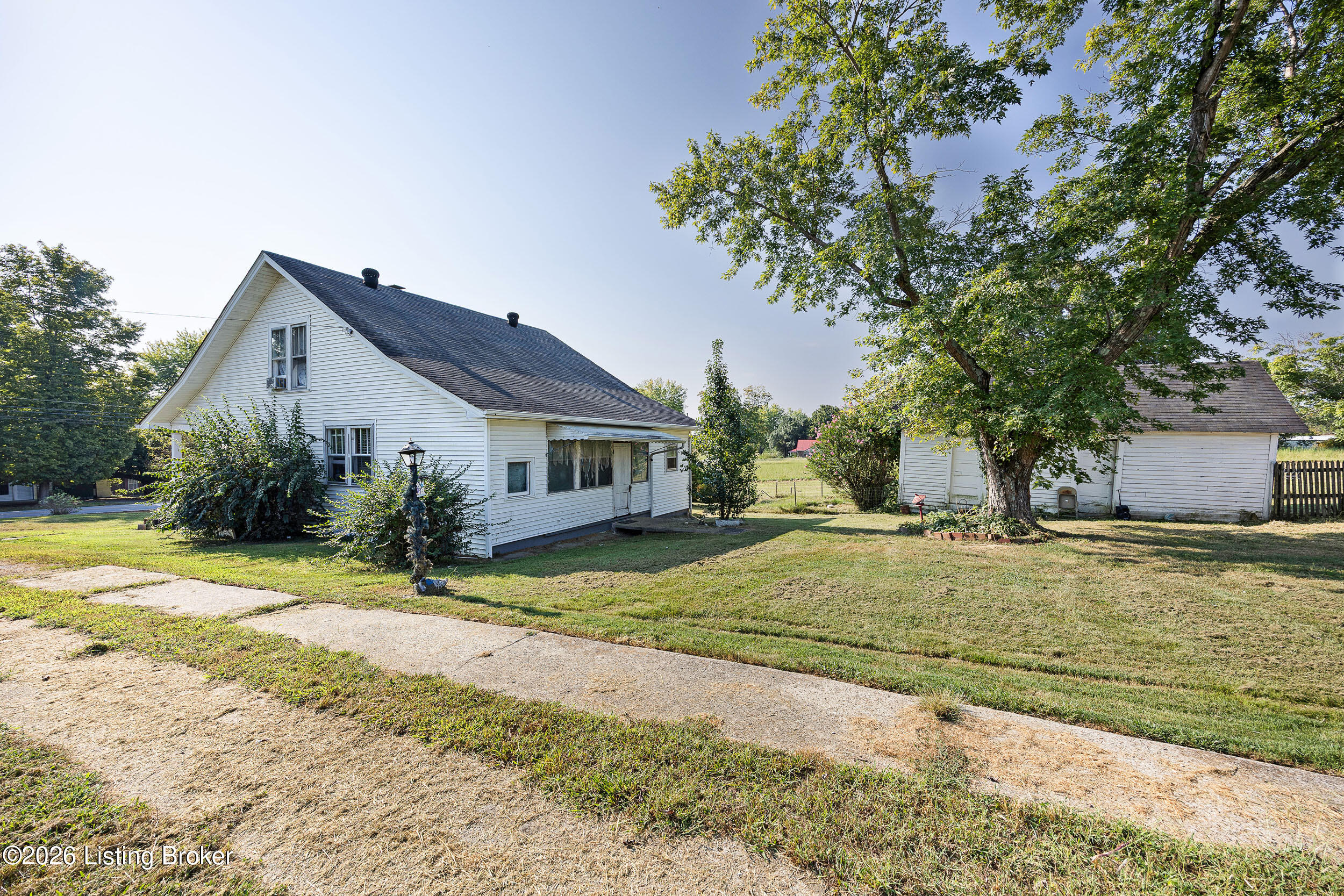 315 S Main St Property Photo 11