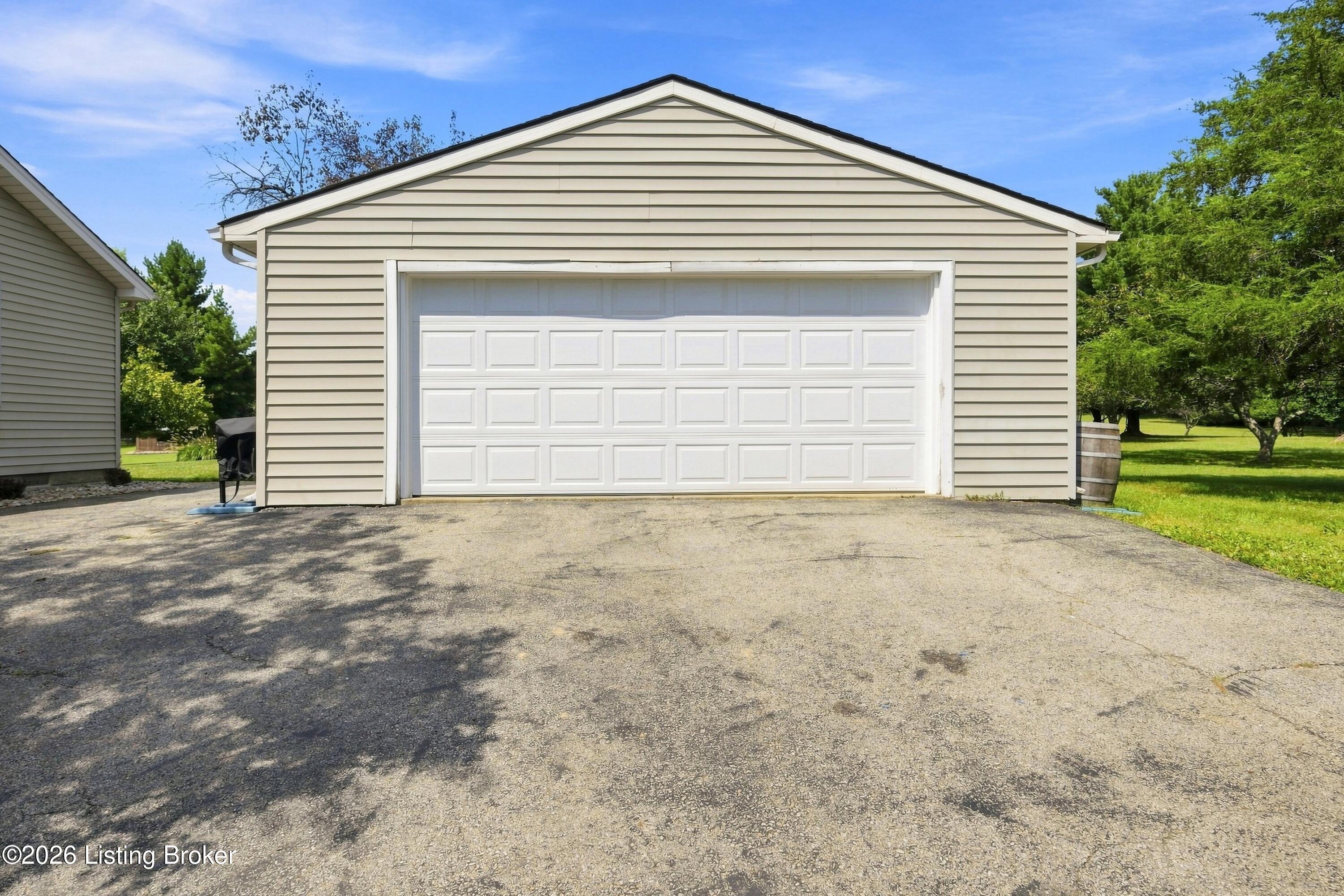 7406 Commonwealth Dr Property Photo 24