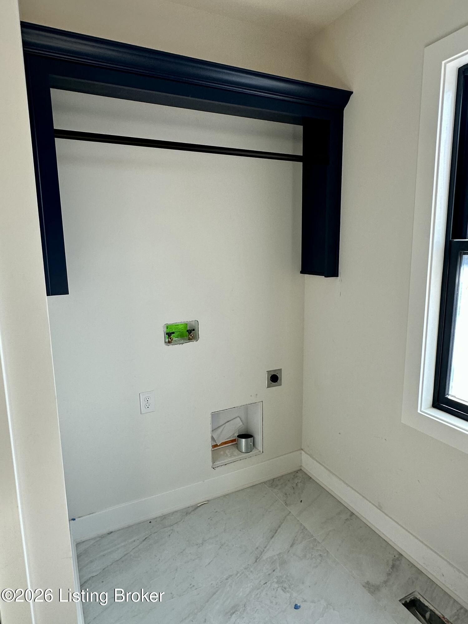 6496 Sunset Cir Property Photo 17