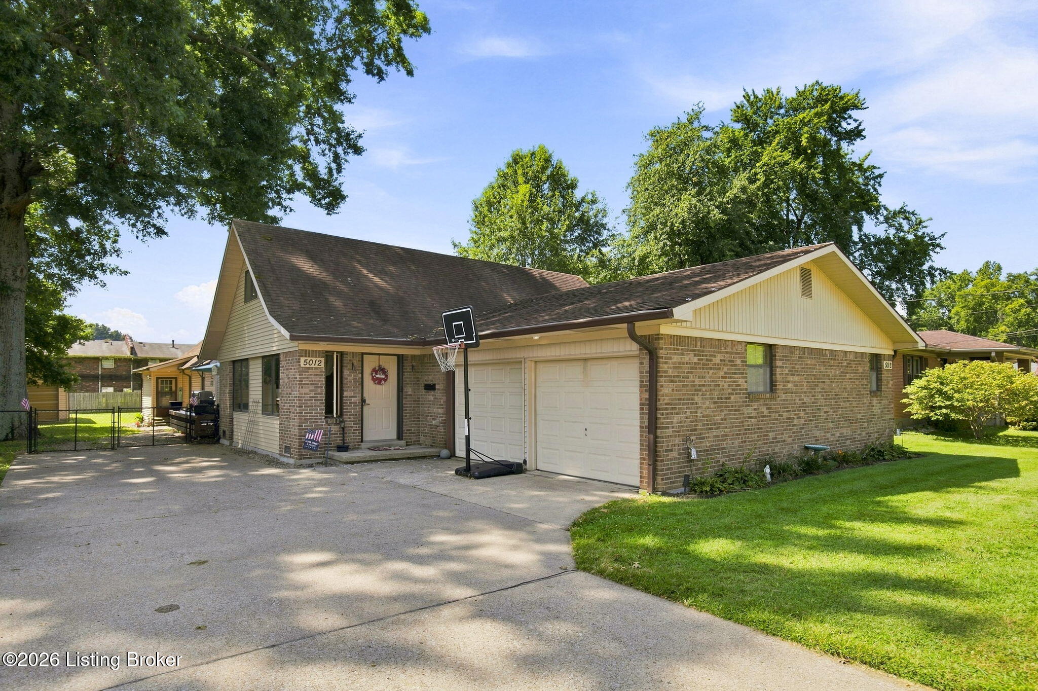 5012 W Pages Ln Property Photo 1