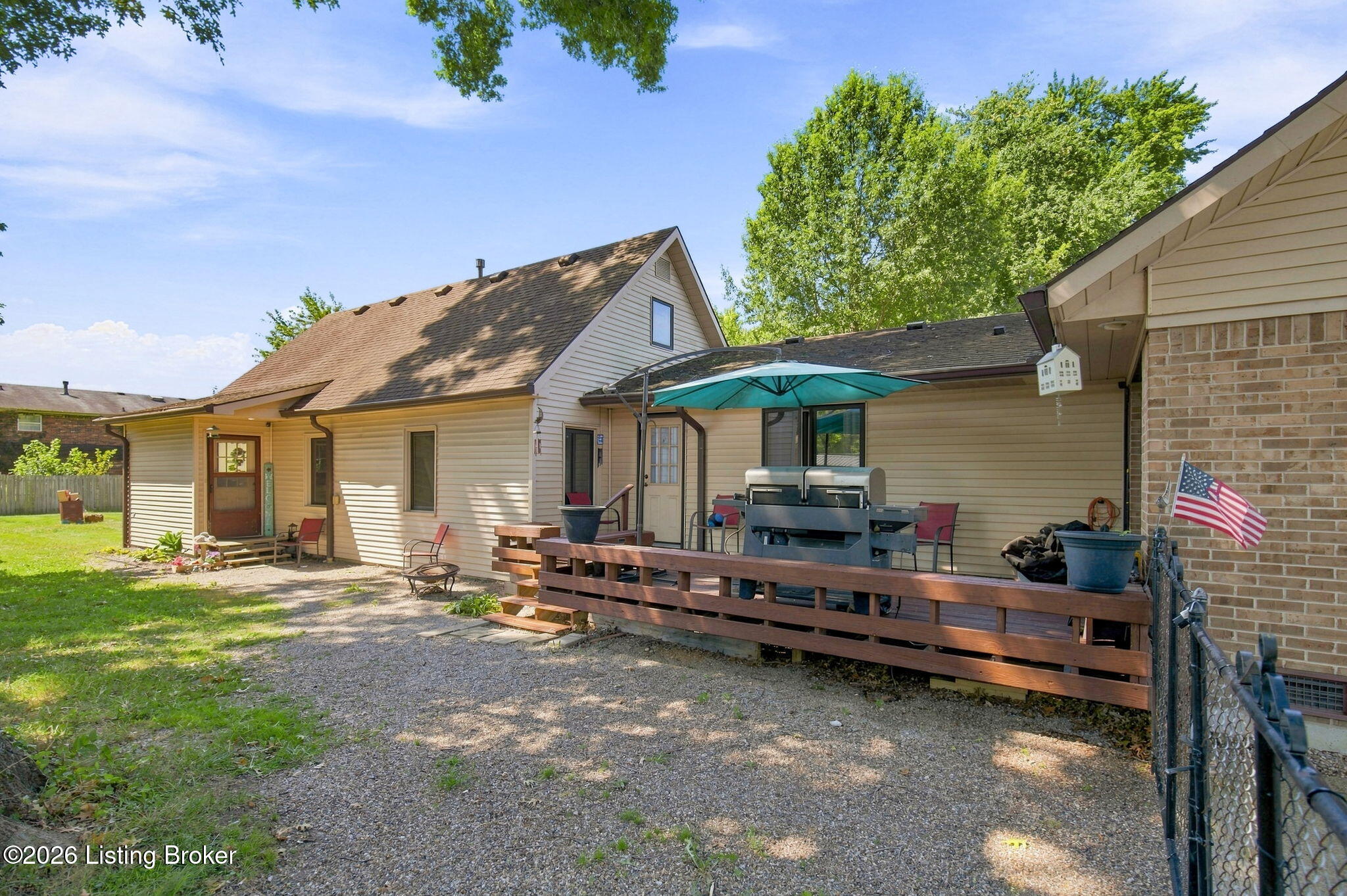 5012 W Pages Ln Property Photo 4