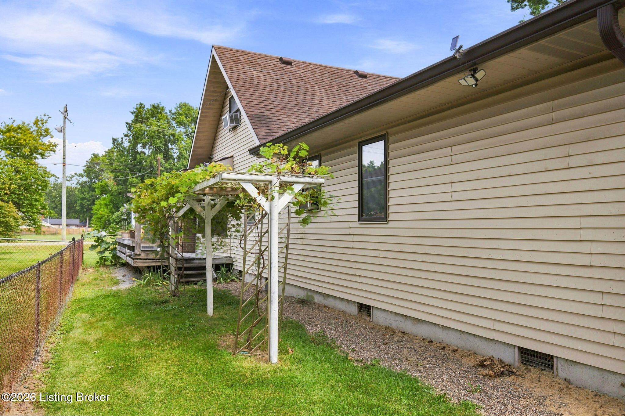 5012 W Pages Ln Property Photo 15