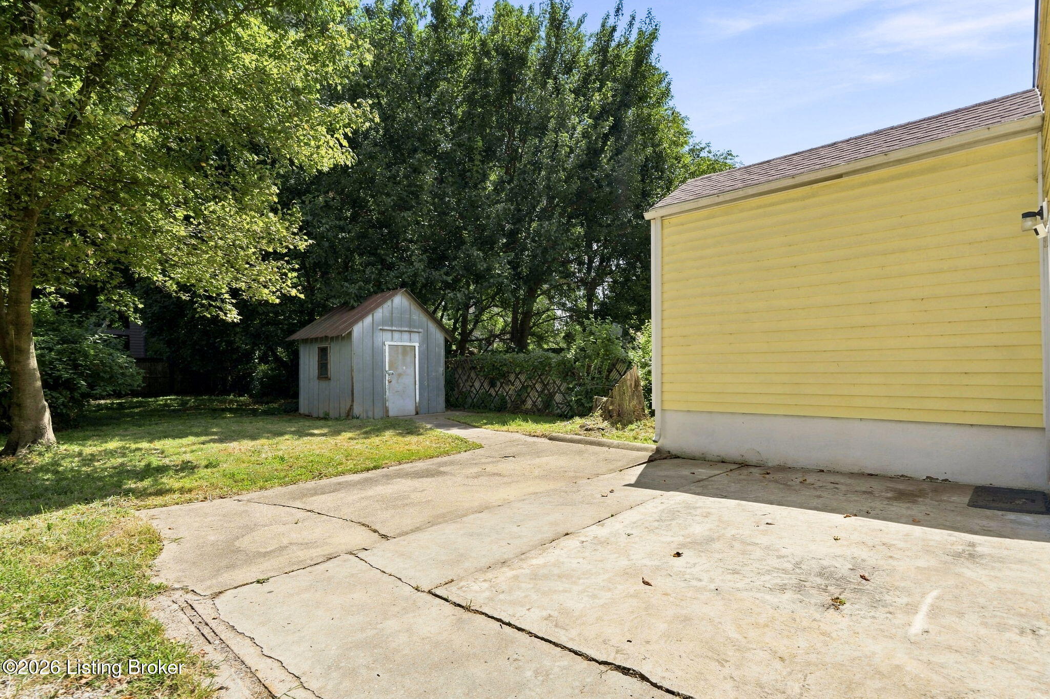 2411 S 5th St Property Photo 37