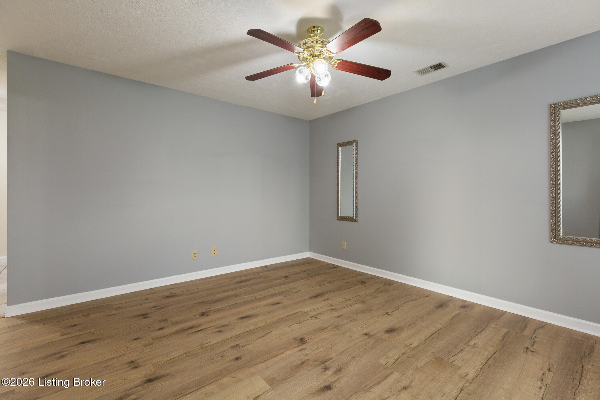 6413 Venango Dr Property Photo 6