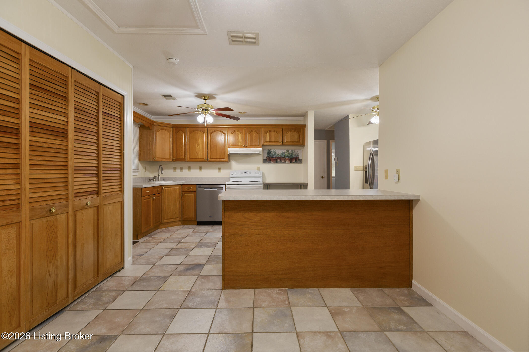6413 Venango Dr Property Photo 17