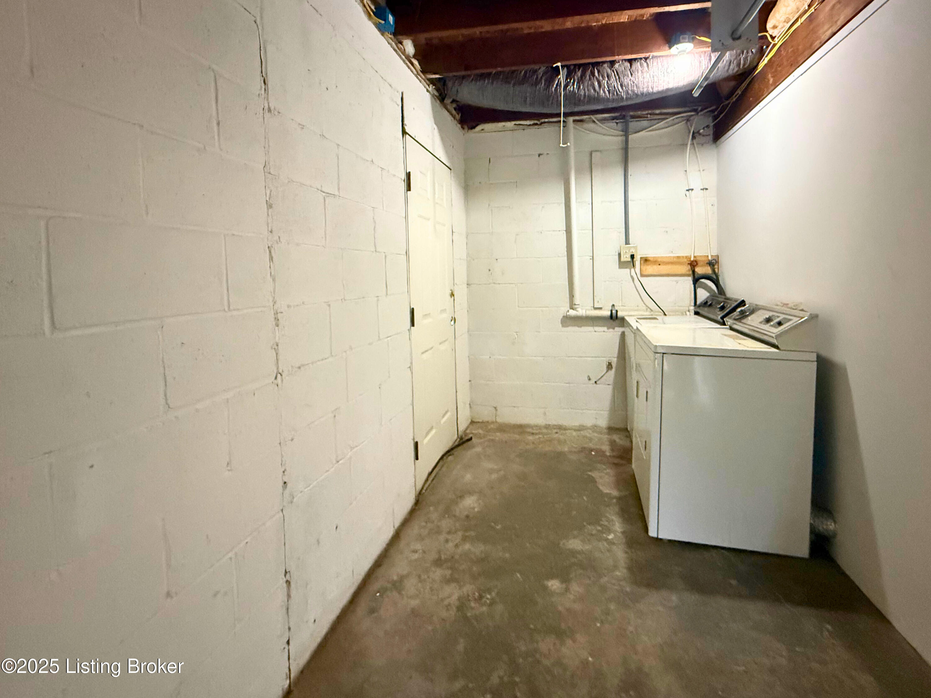 13714 S Blakely Ln B Property Photo 12