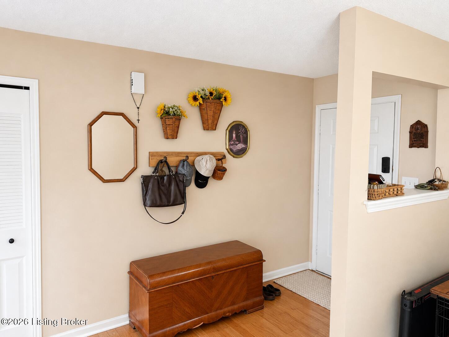 102 Heather Ct Property Photo 6