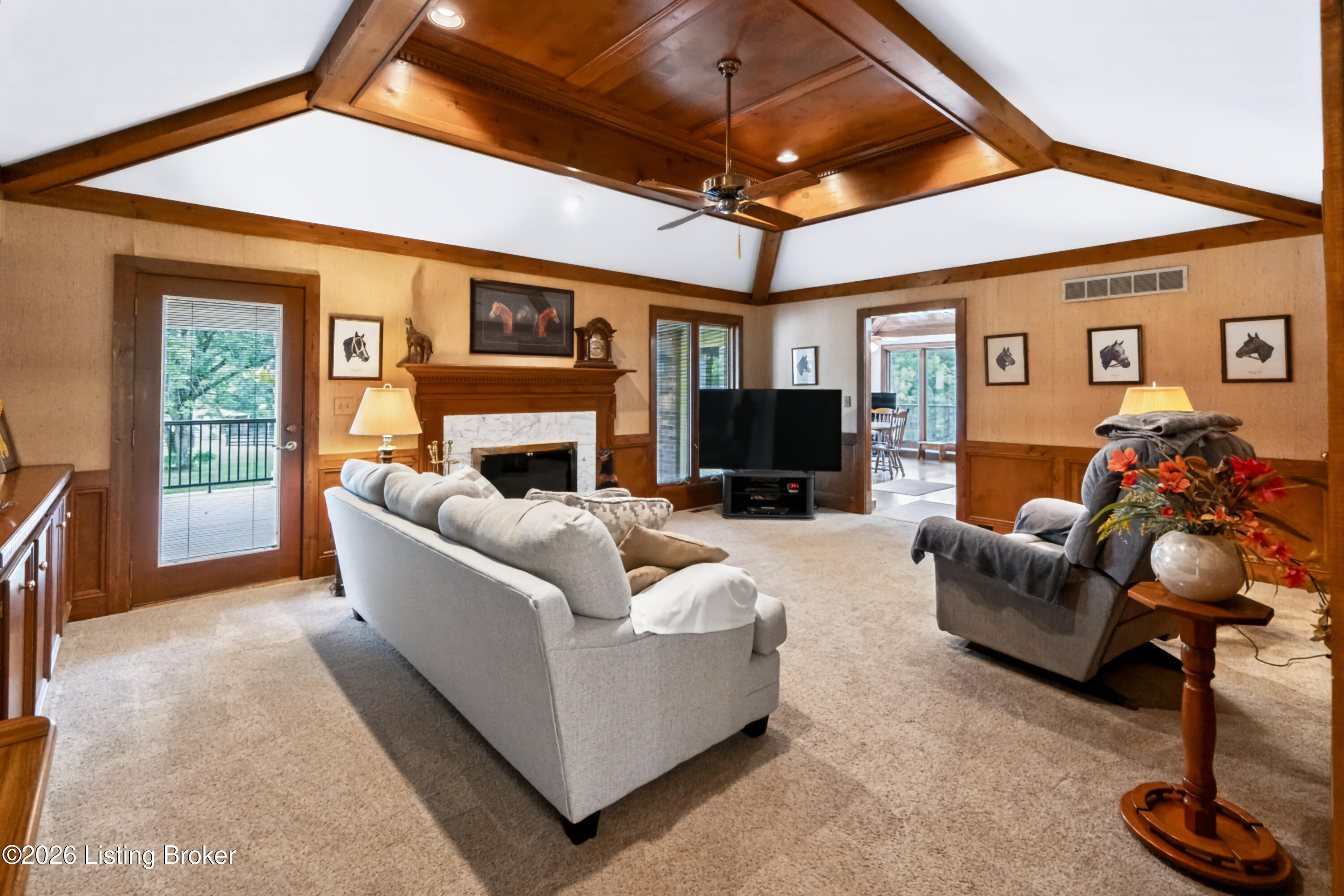 2400 Sir Roberts Way Property Photo 11