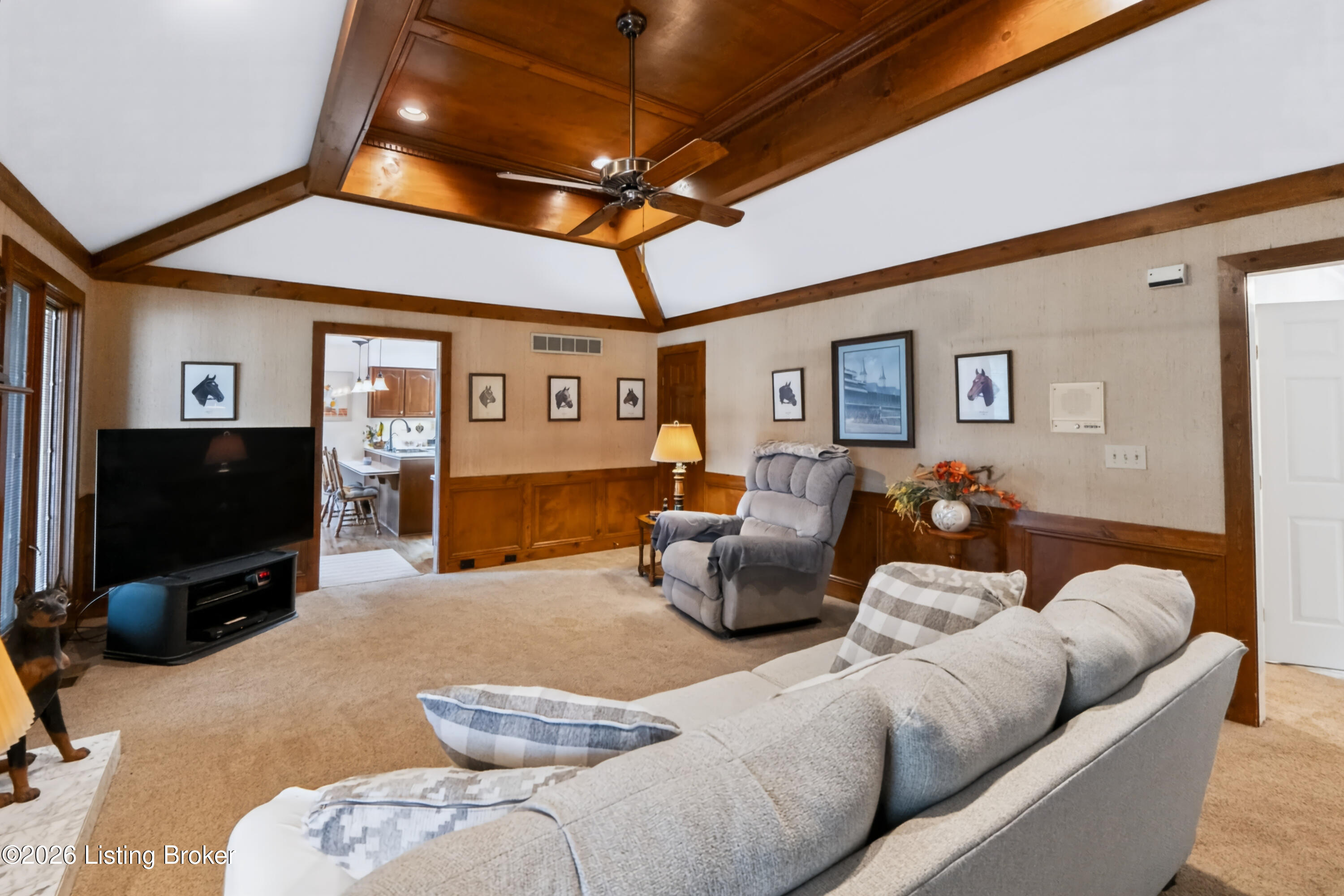 2400 Sir Roberts Way Property Photo 14