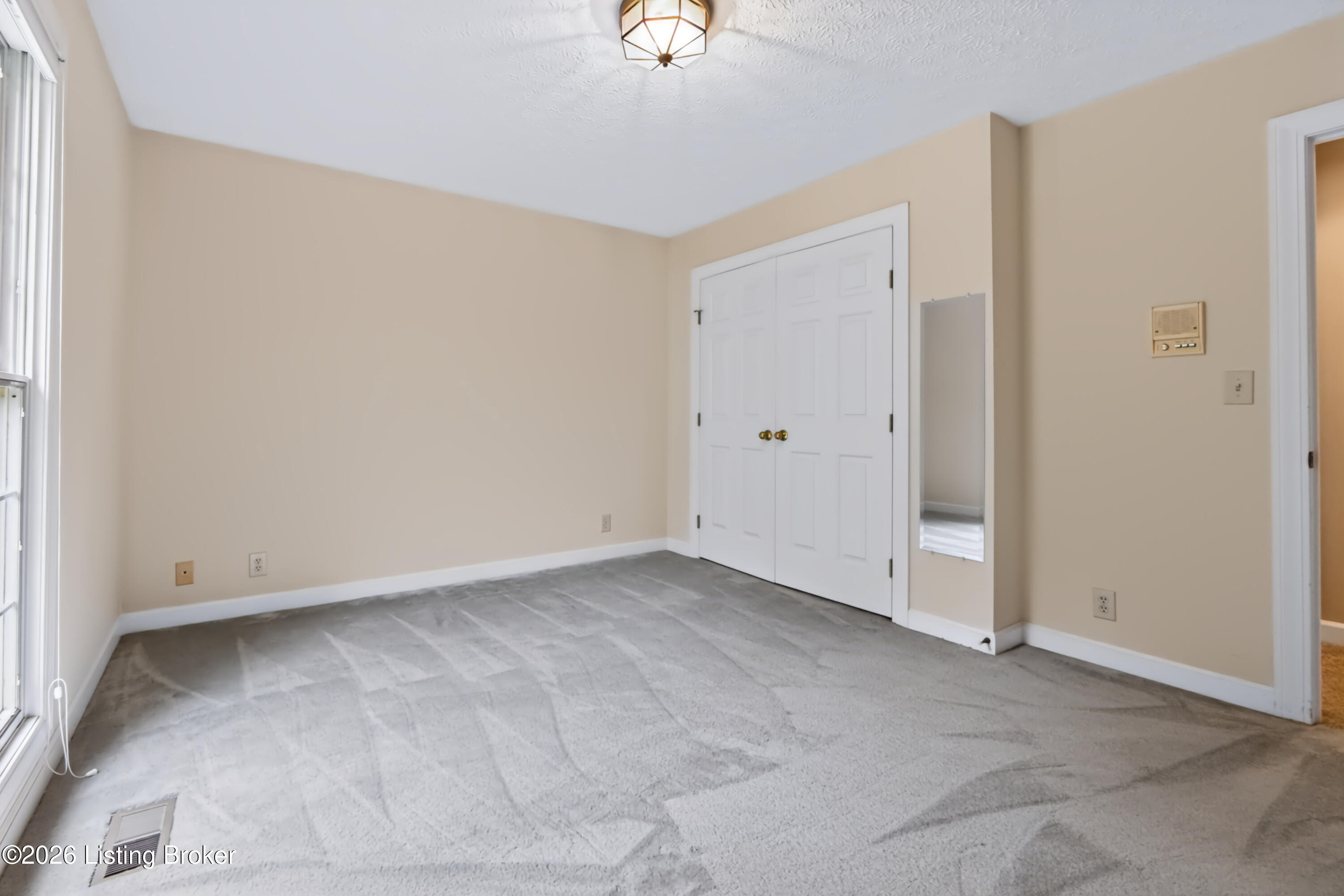 2400 Sir Roberts Way Property Photo 38
