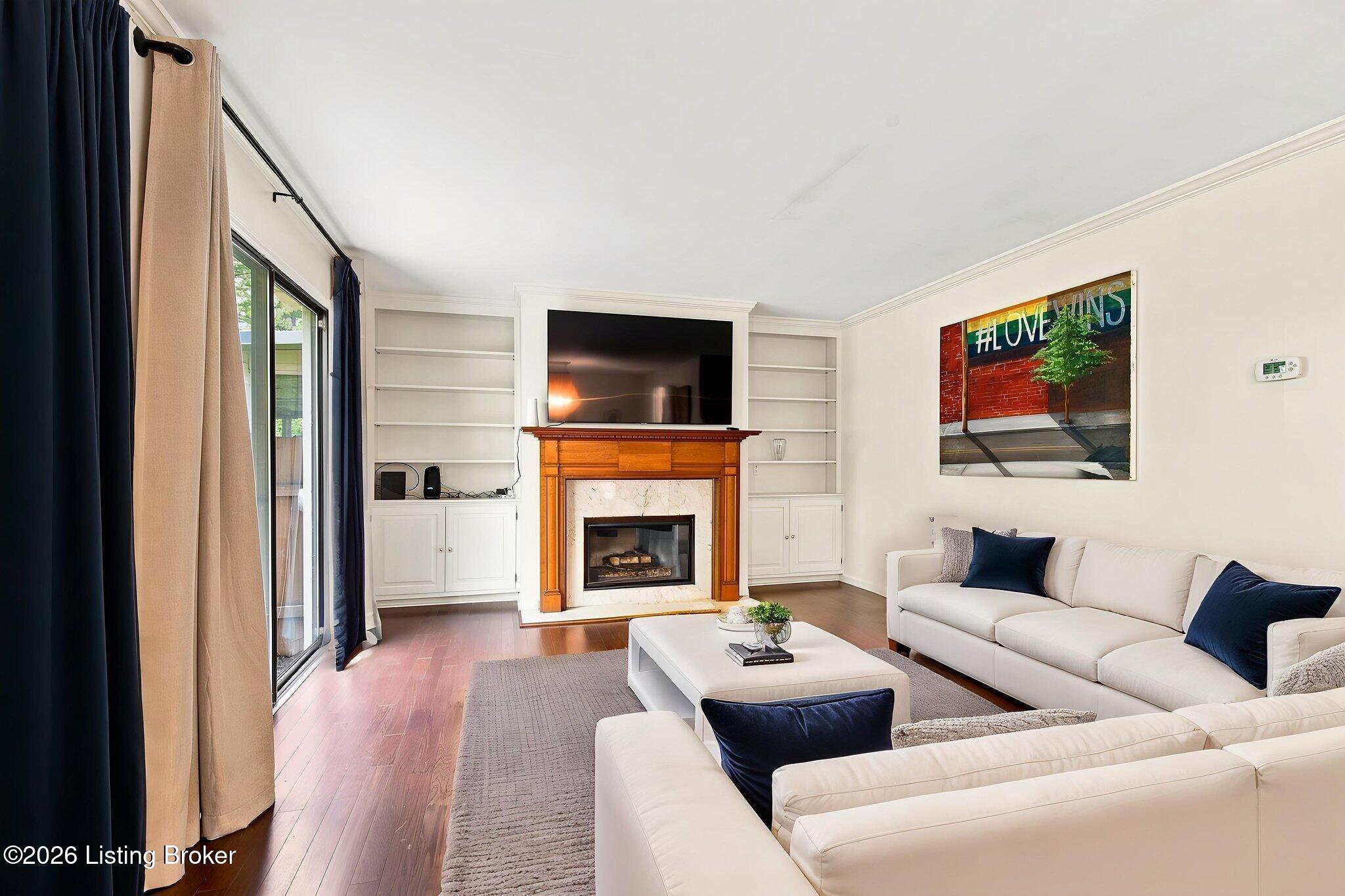 3607 Brownsboro Rd 16