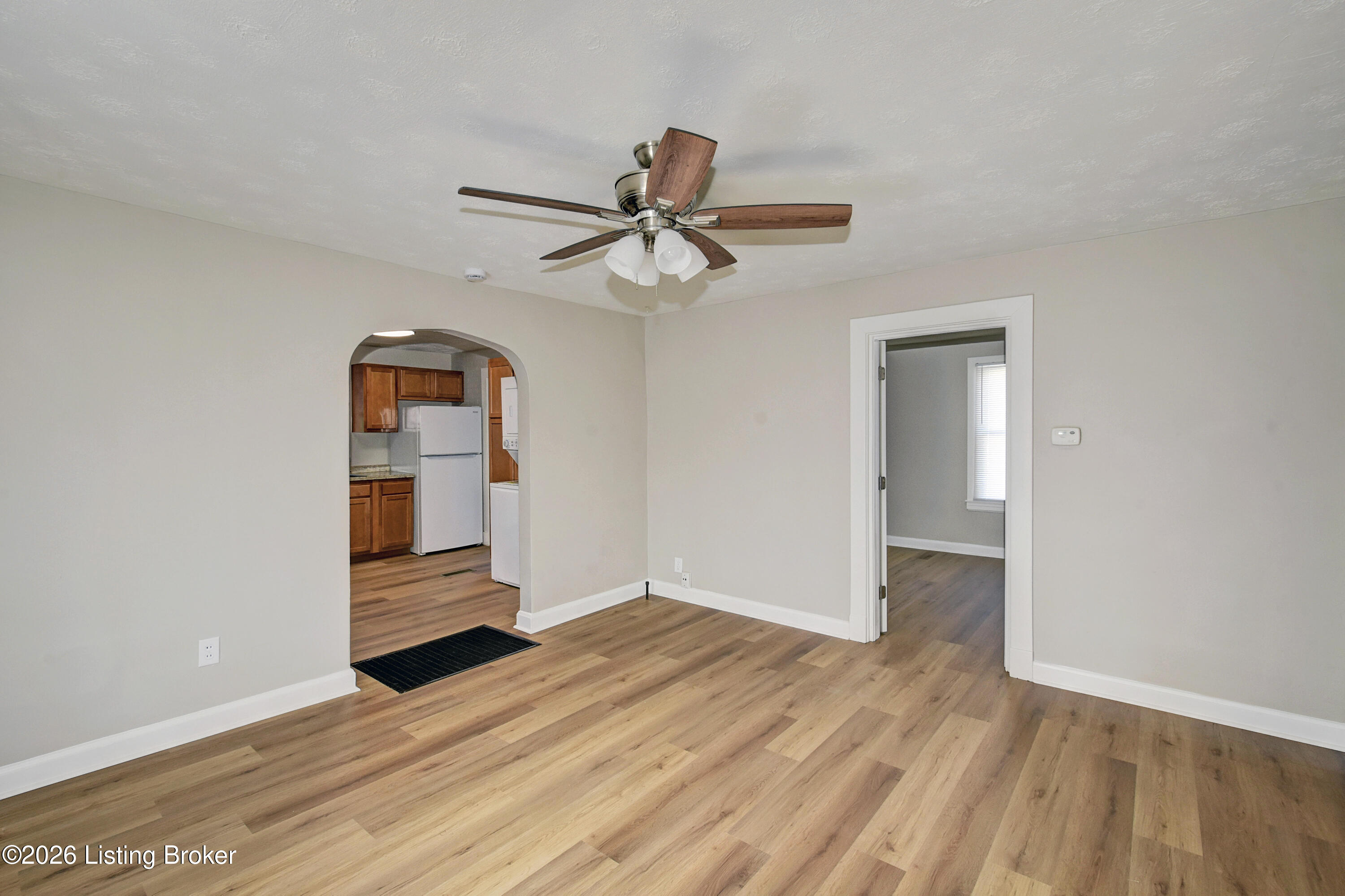 4308 Wells Dr Property Photo 3