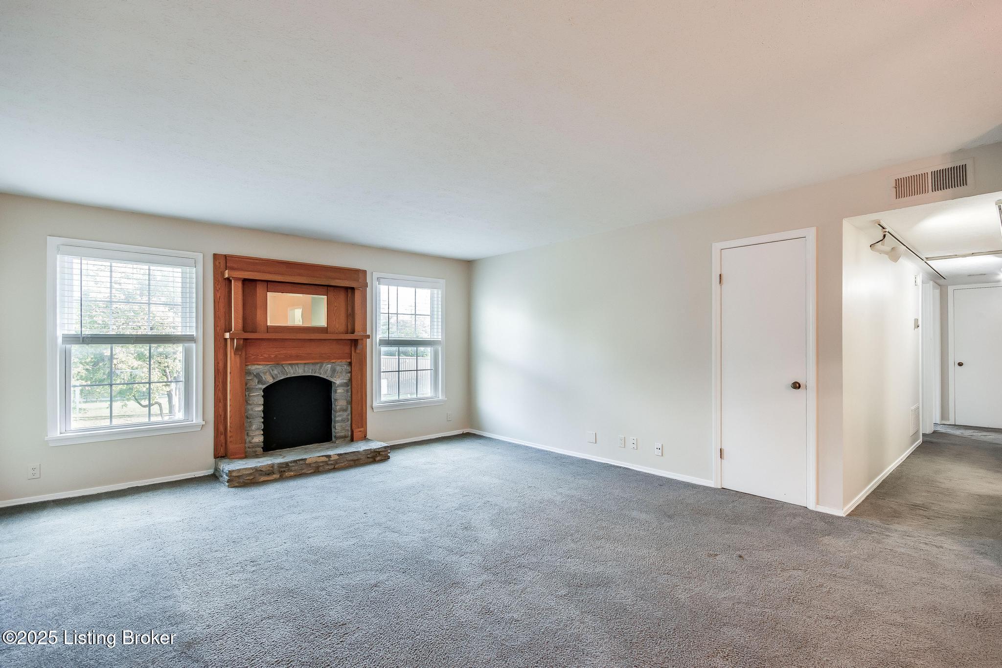 8133 Lake Ave B9 Property Photo 4