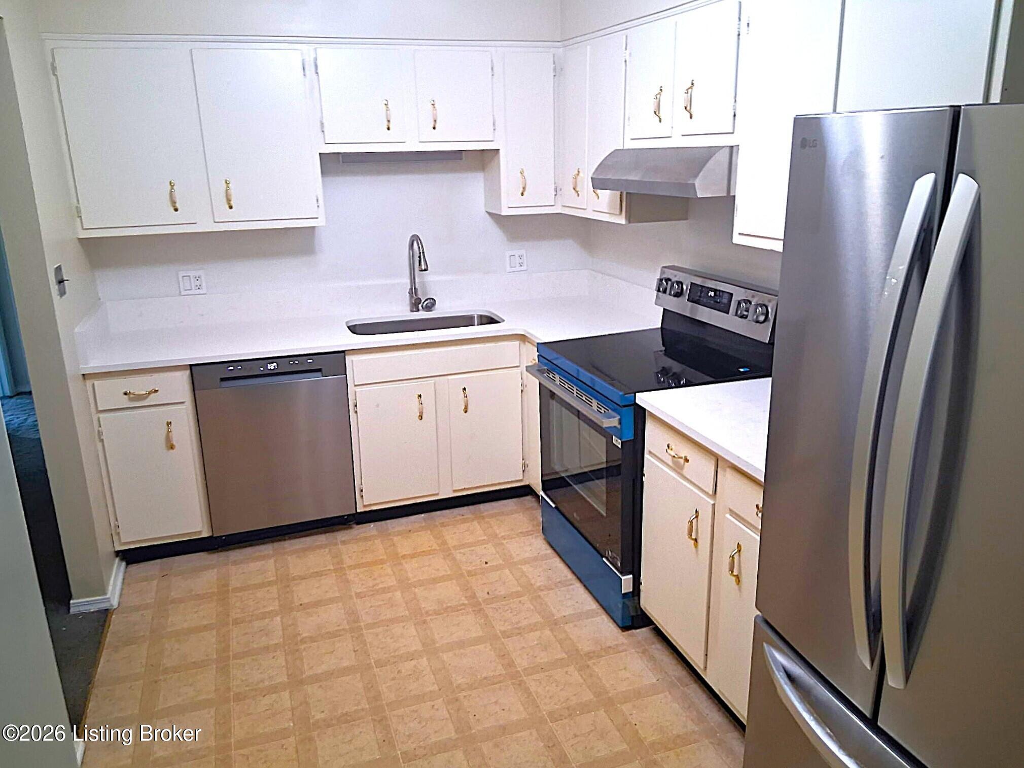 8133 Lake Ave B9 Property Photo 12