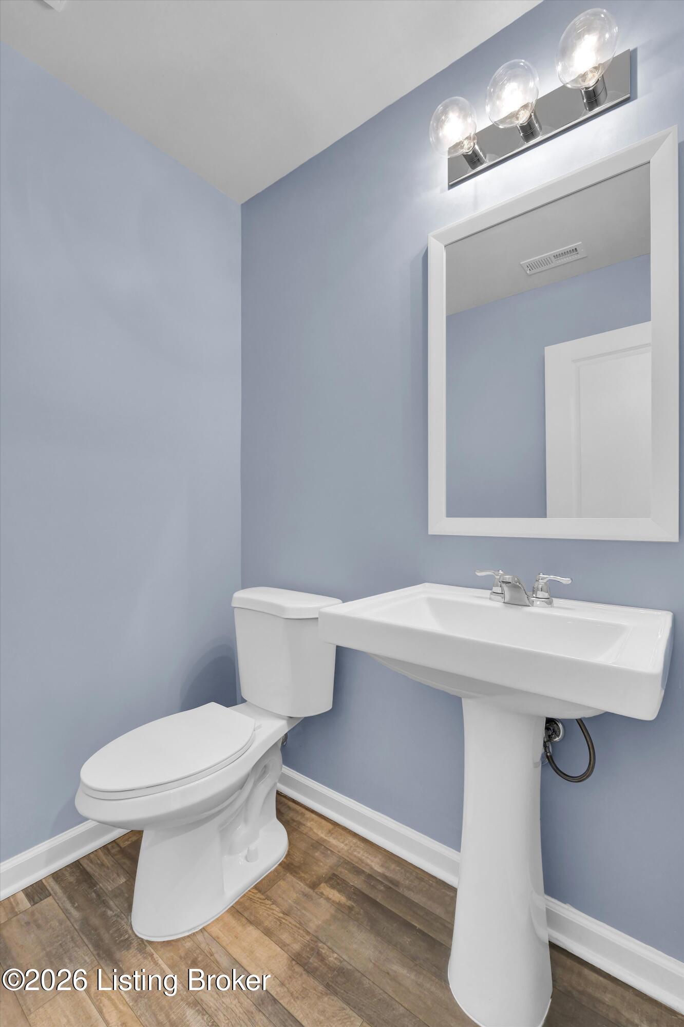 1061 Shady Brook Ln Property Photo 19