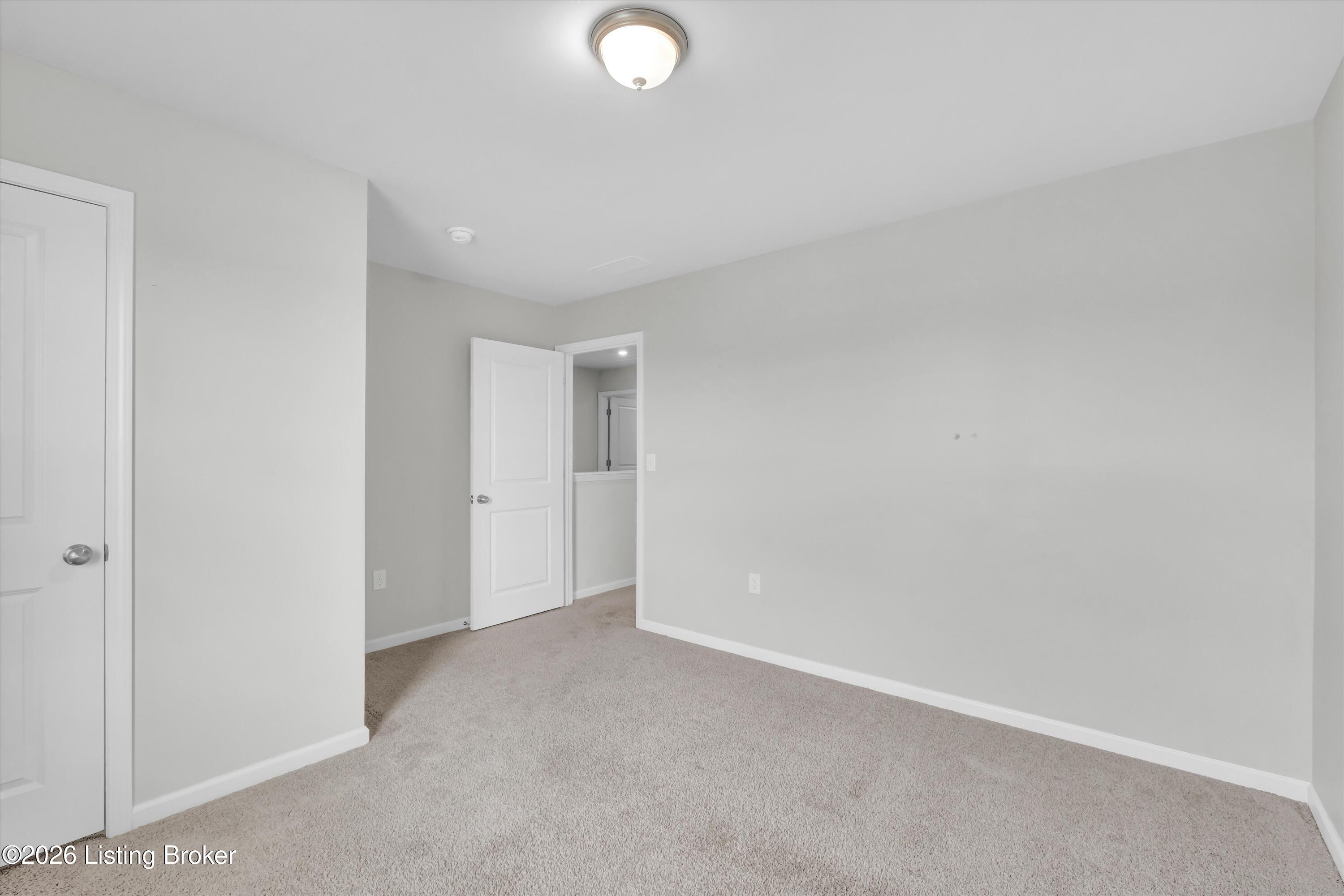 1061 Shady Brook Ln Property Photo 28
