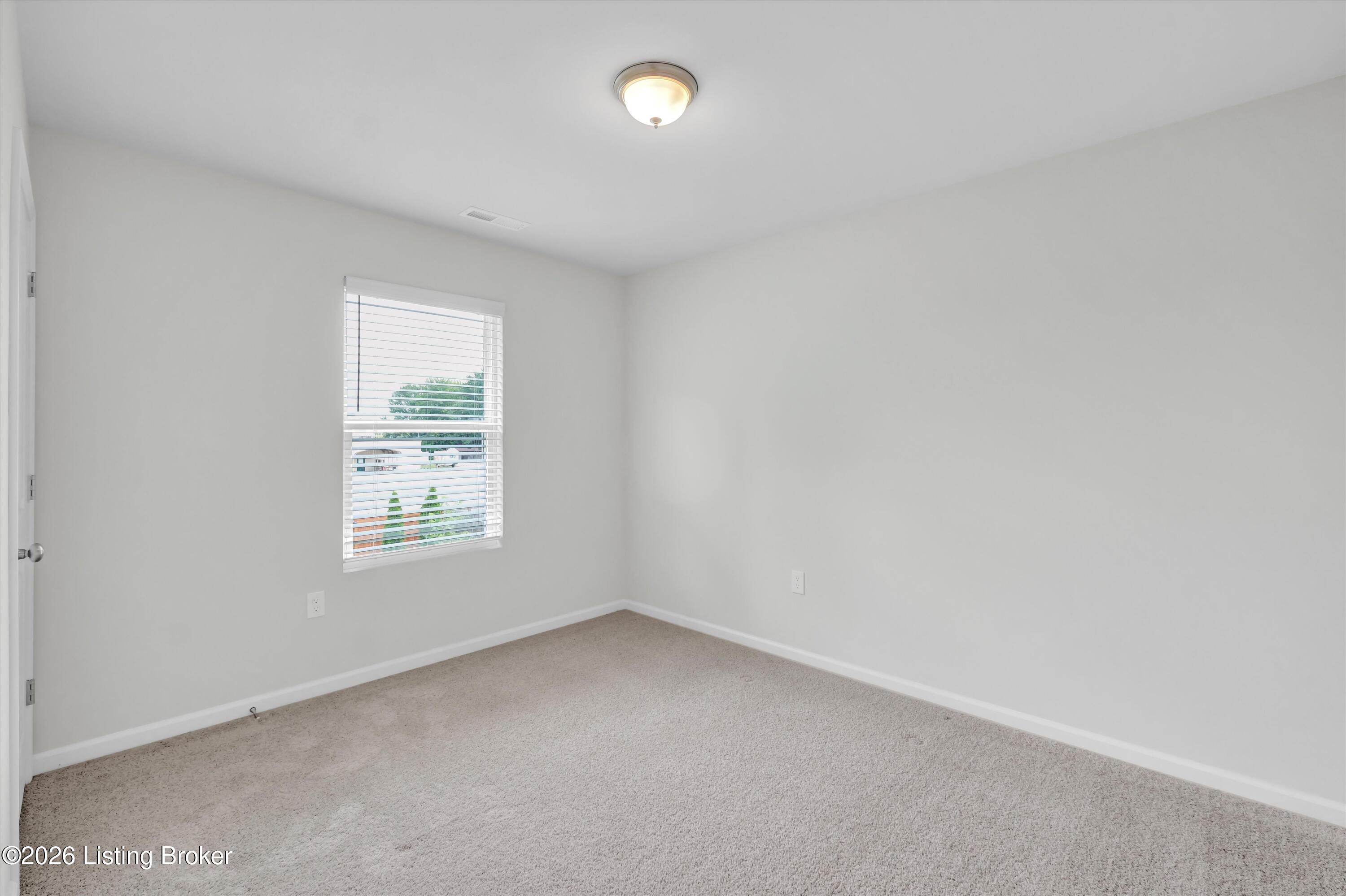 1061 Shady Brook Ln Property Photo 29