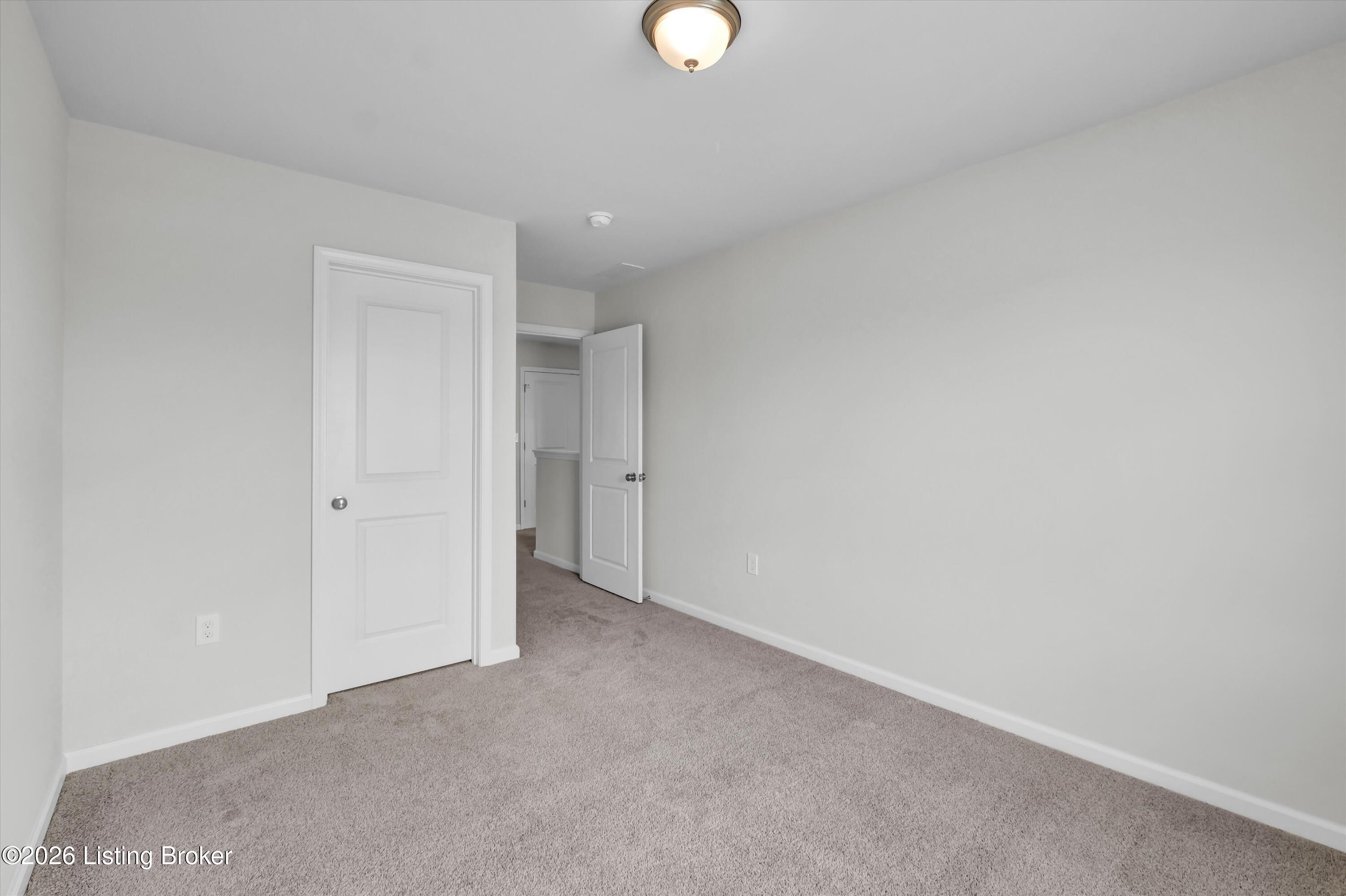 1061 Shady Brook Ln Property Photo 34