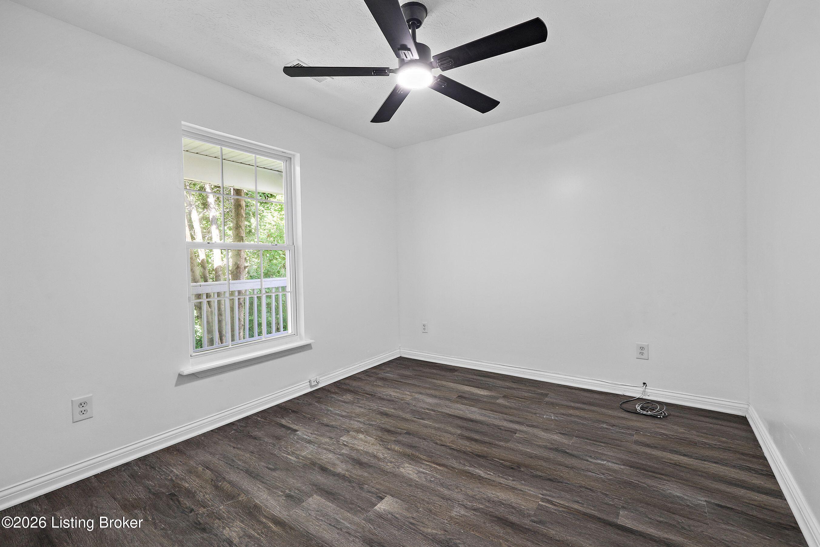 9808 Williamsborough Ln Property Photo 21