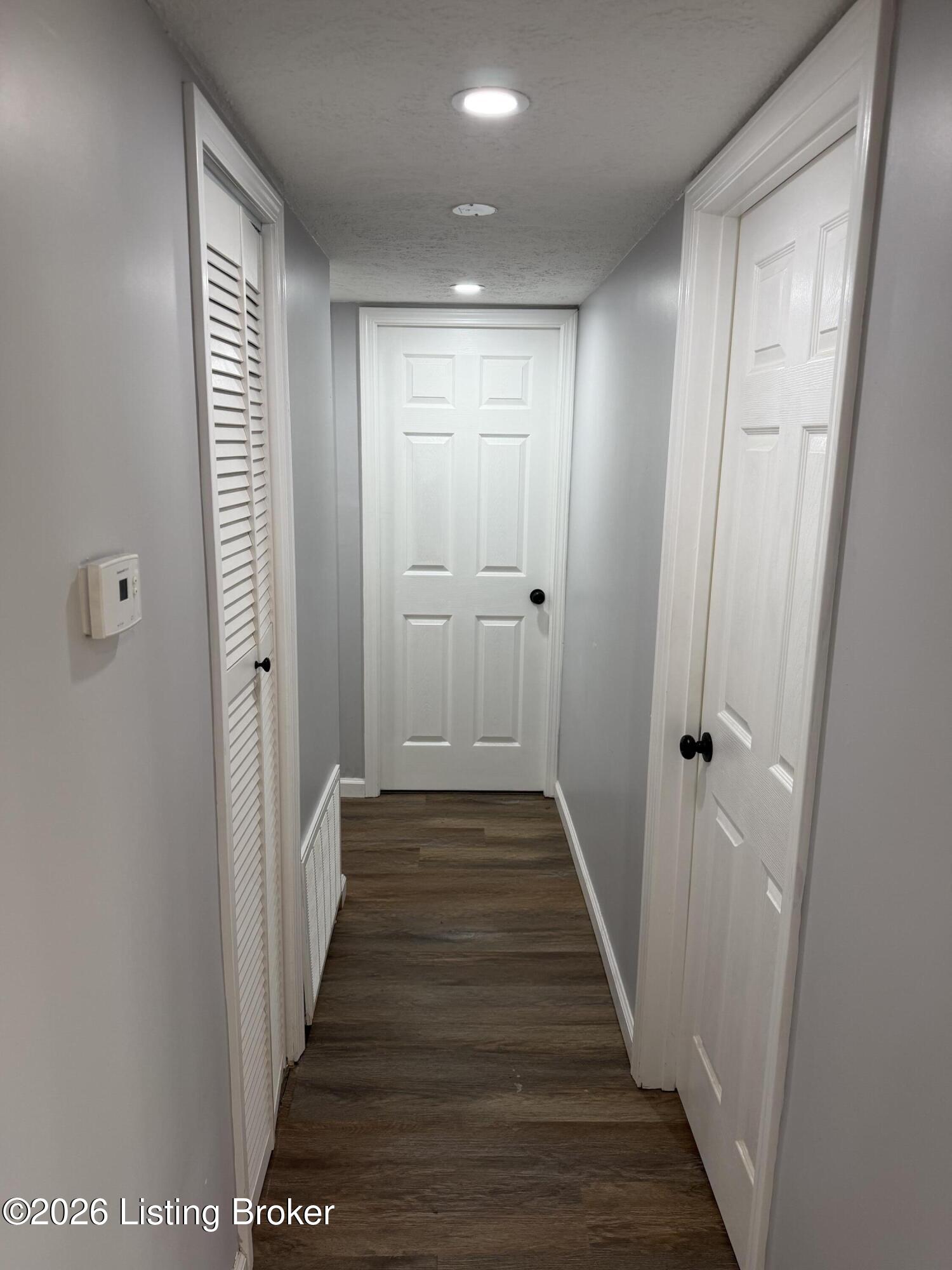 8706 Gary Way Property Photo 7