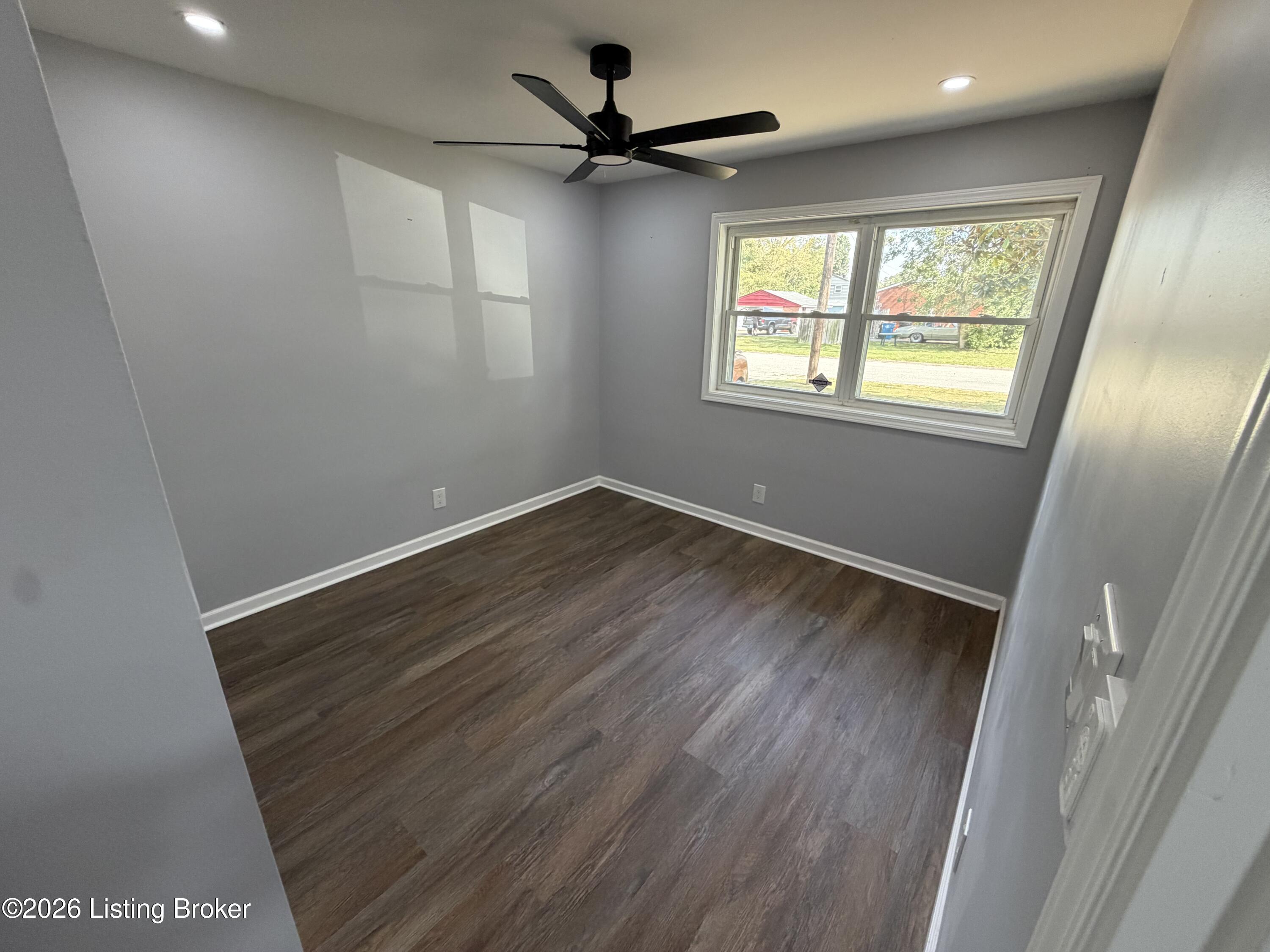 8706 Gary Way Property Photo 10