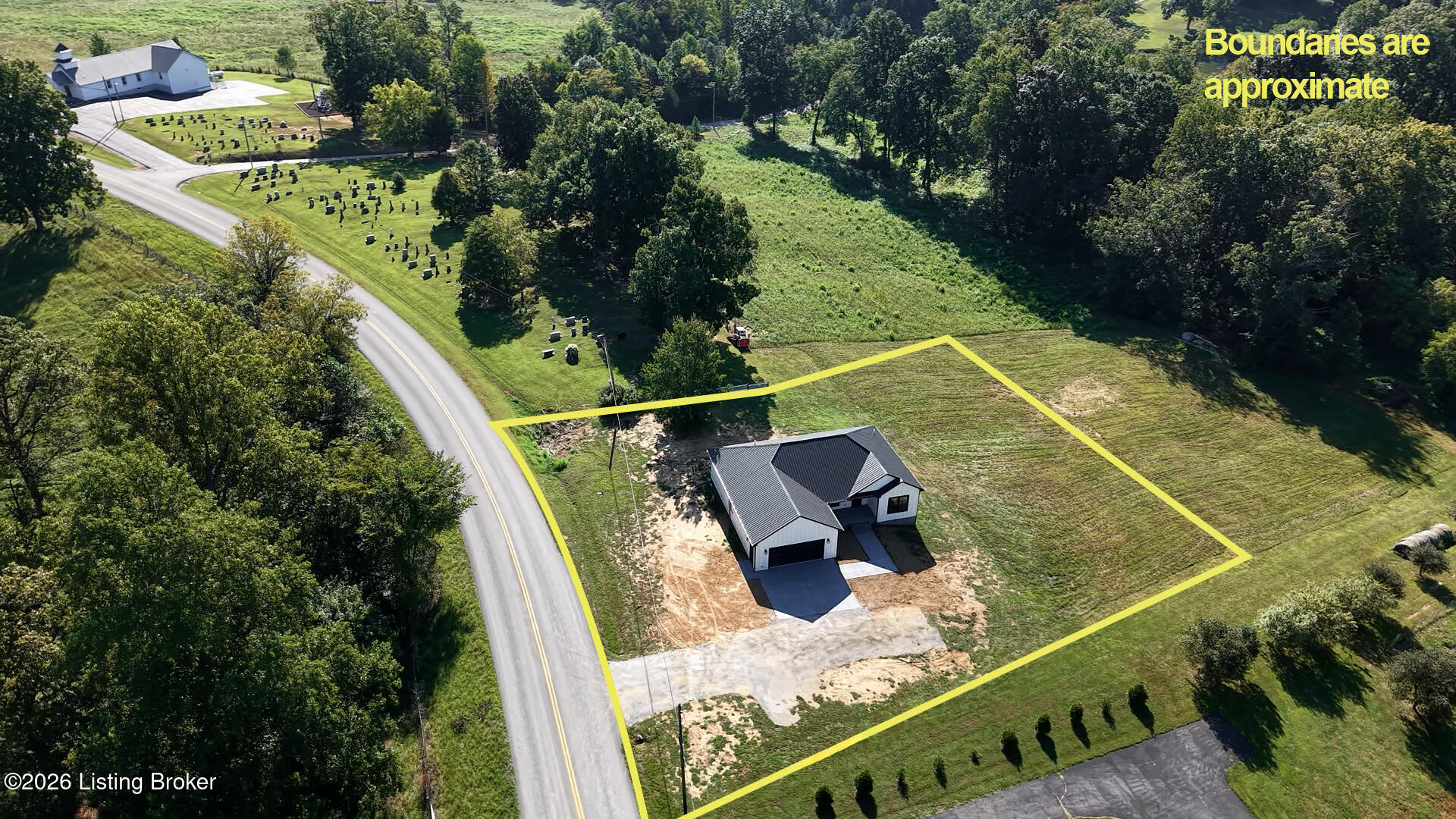 1330 Highway 401 Property Photo 3