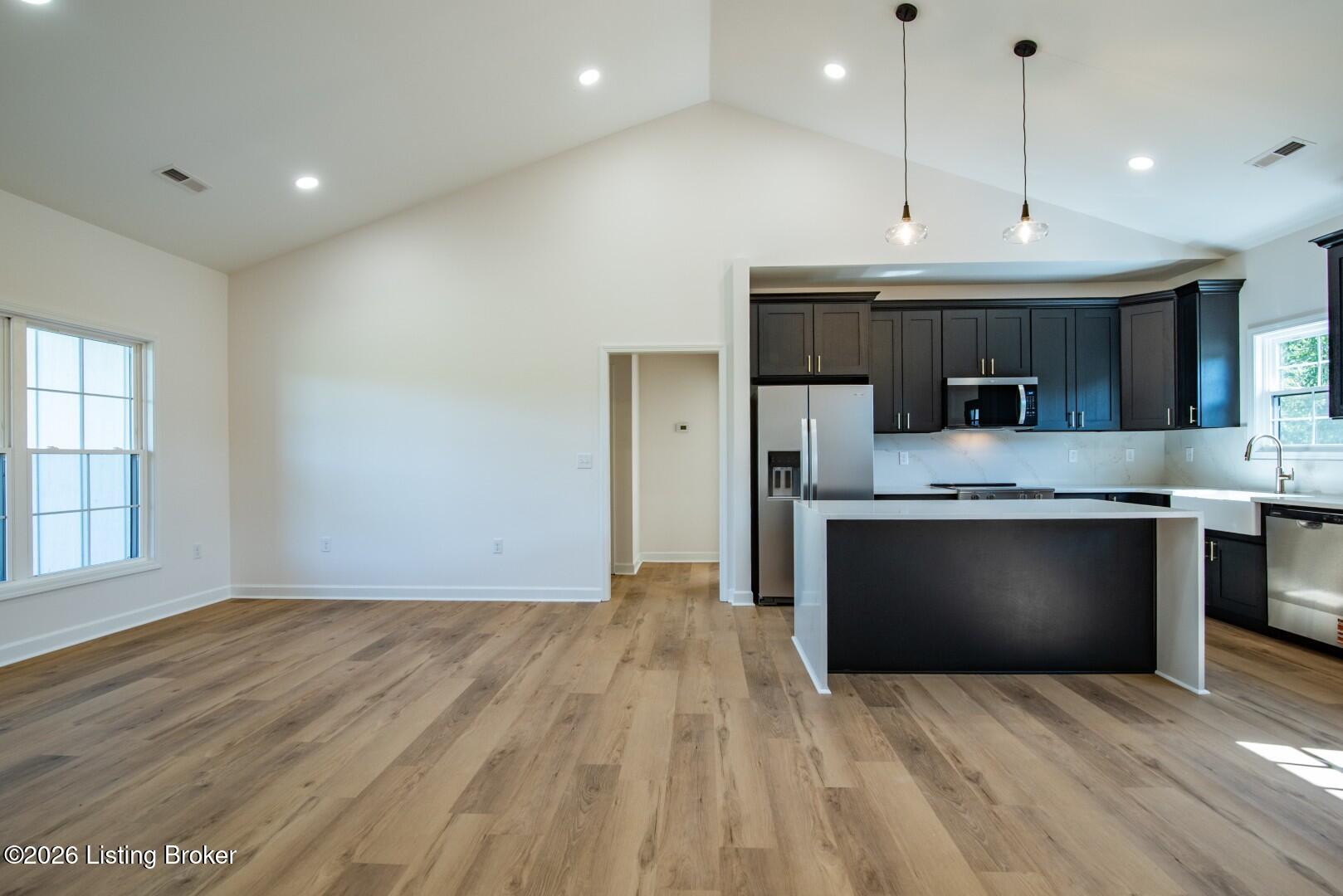 1330 Highway 401 Property Photo 11