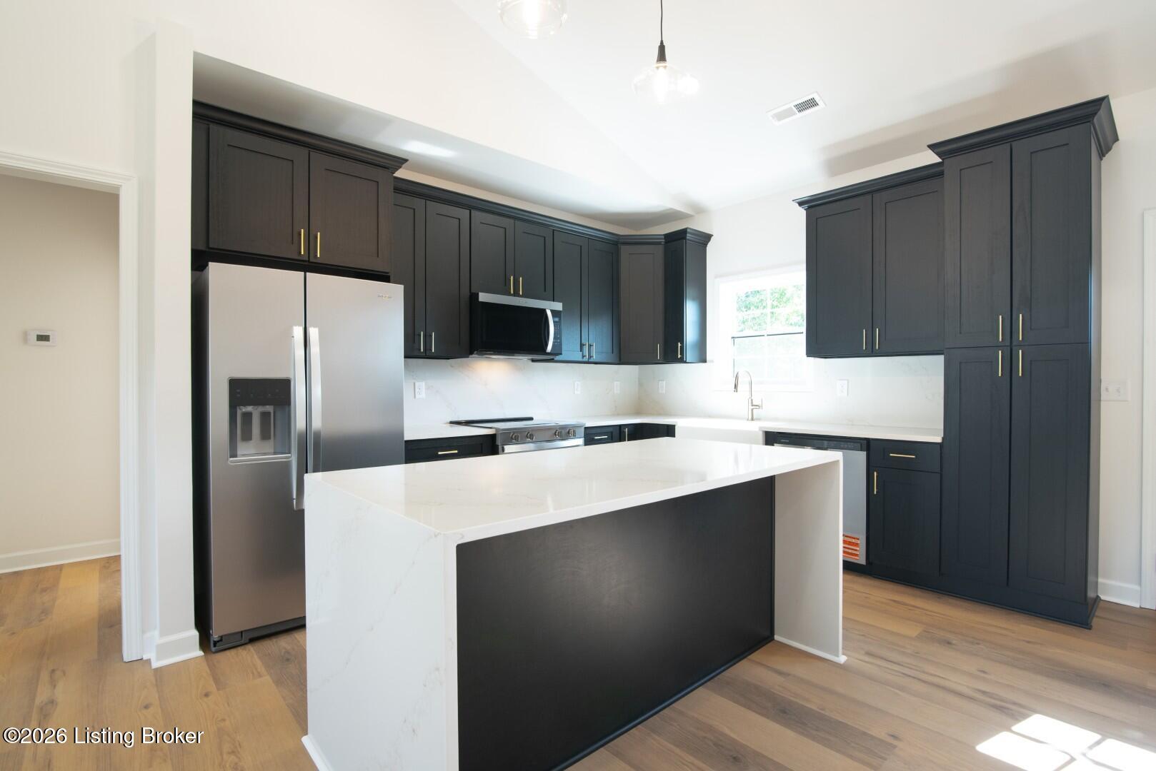 1330 Highway 401 Property Photo 15