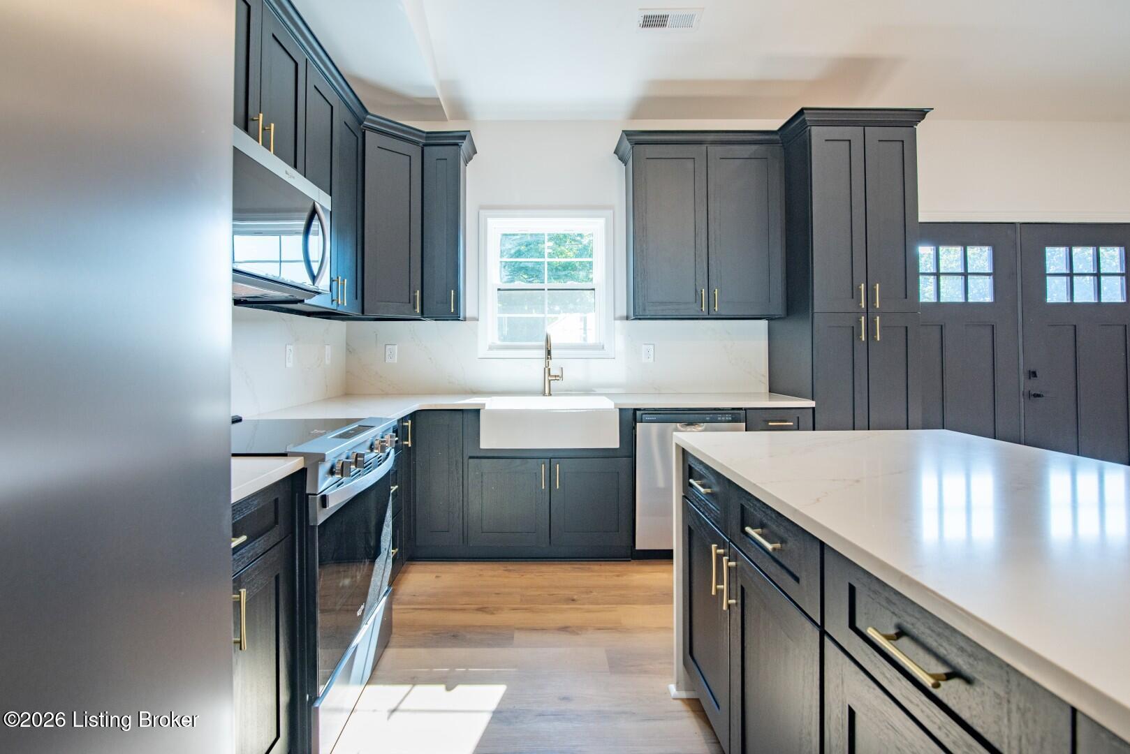 1330 Highway 401 Property Photo 18
