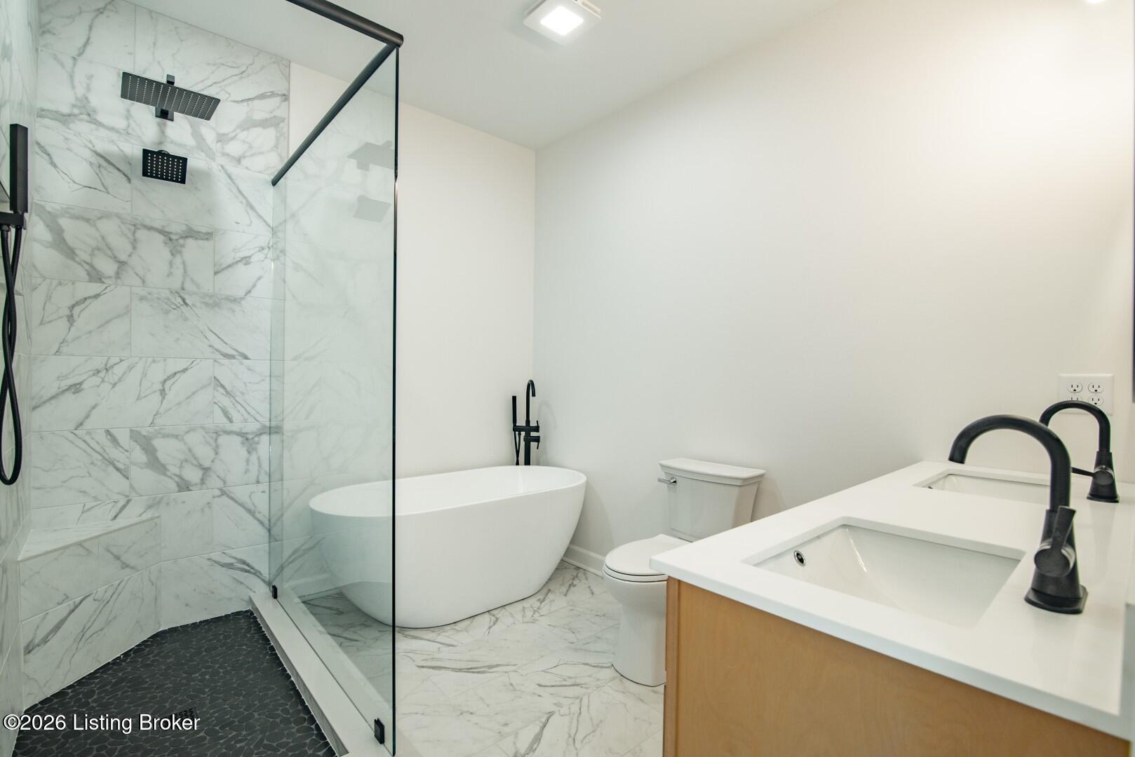 1330 Highway 401 Property Photo 26