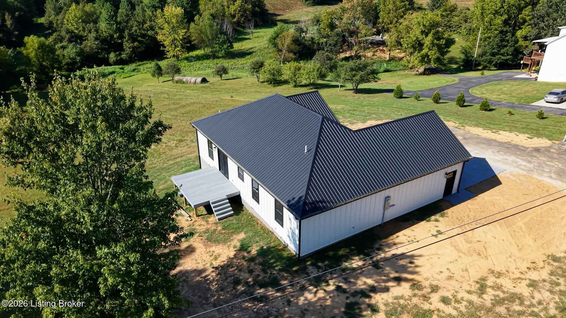 1330 Highway 401 Property Photo 52