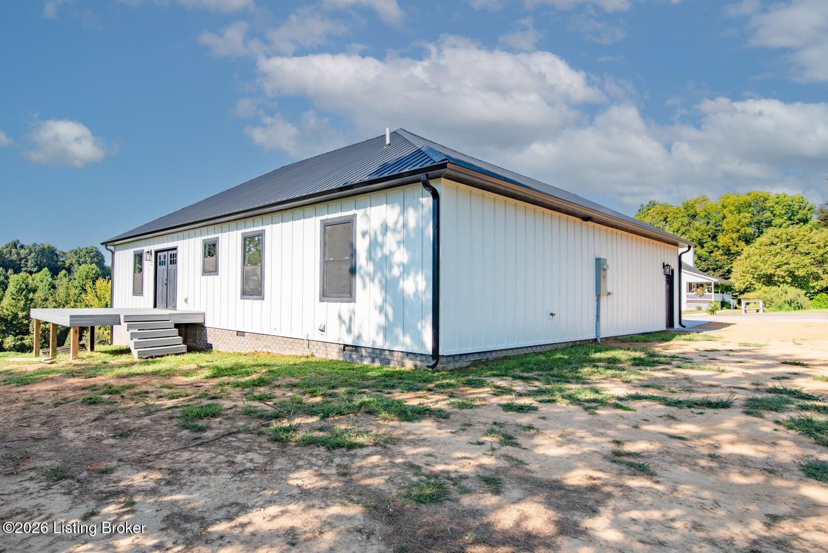 1330 Highway 401 Property Photo 57