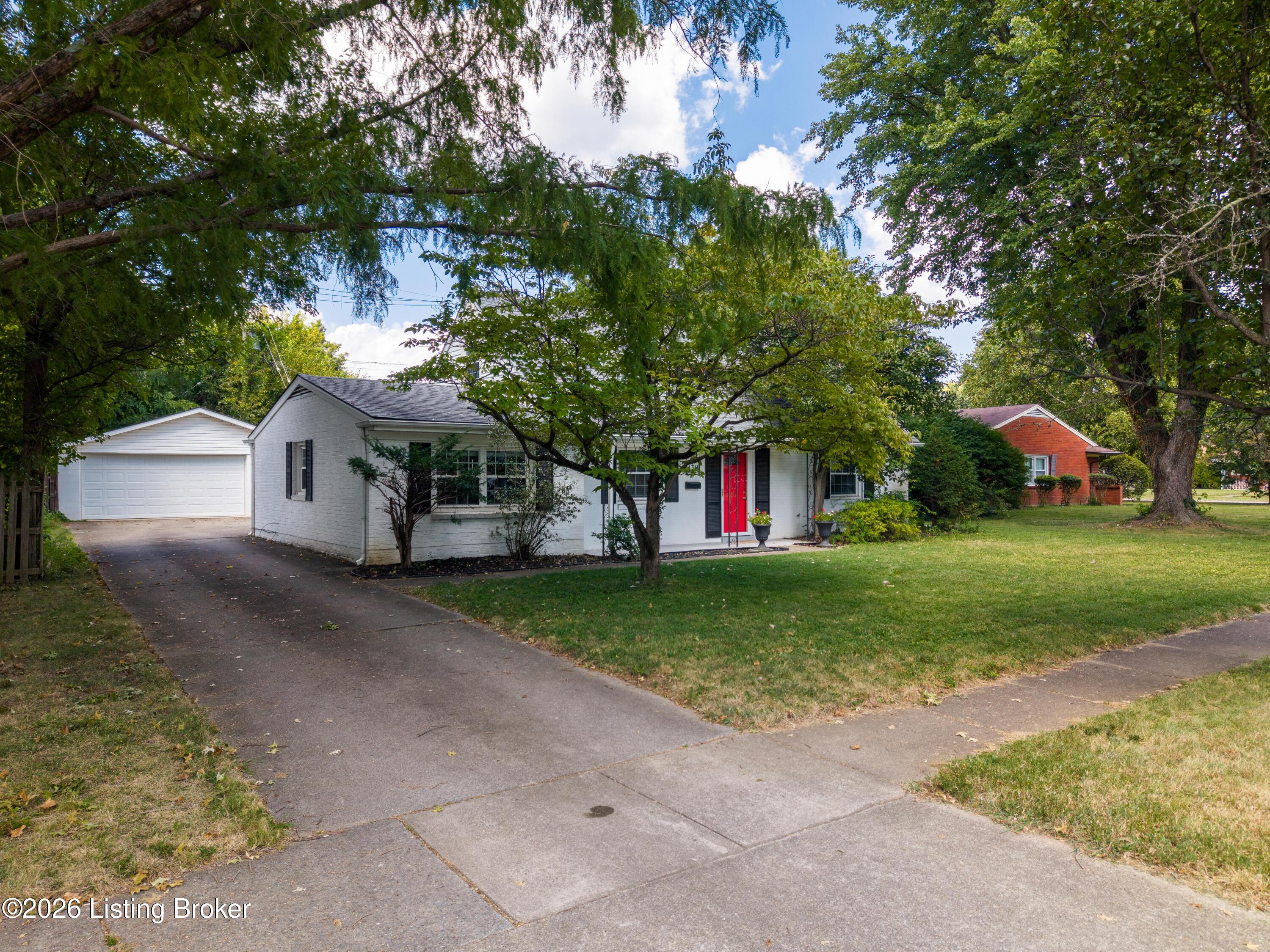 4311 Lynnbrook Dr Property Photo 2