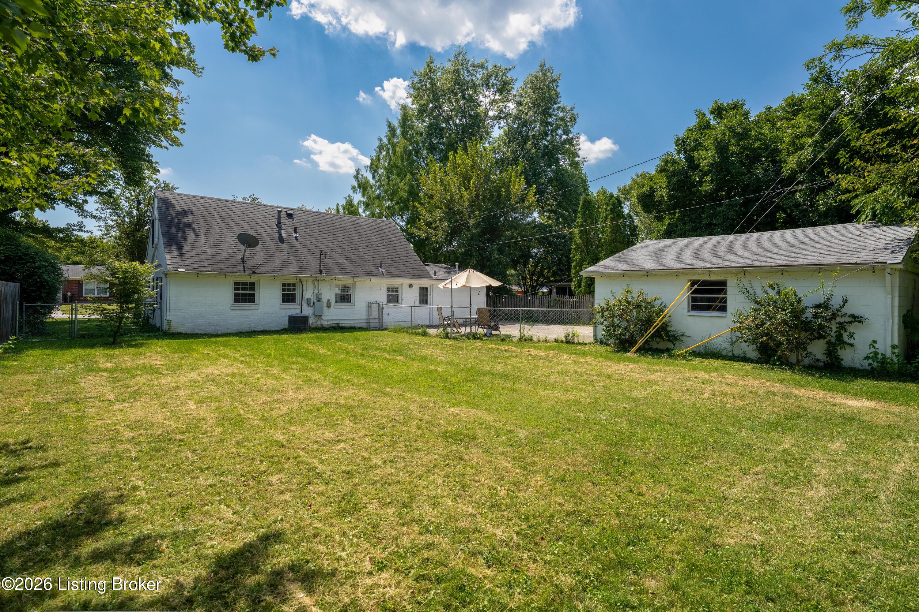 4311 Lynnbrook Dr Property Photo 32