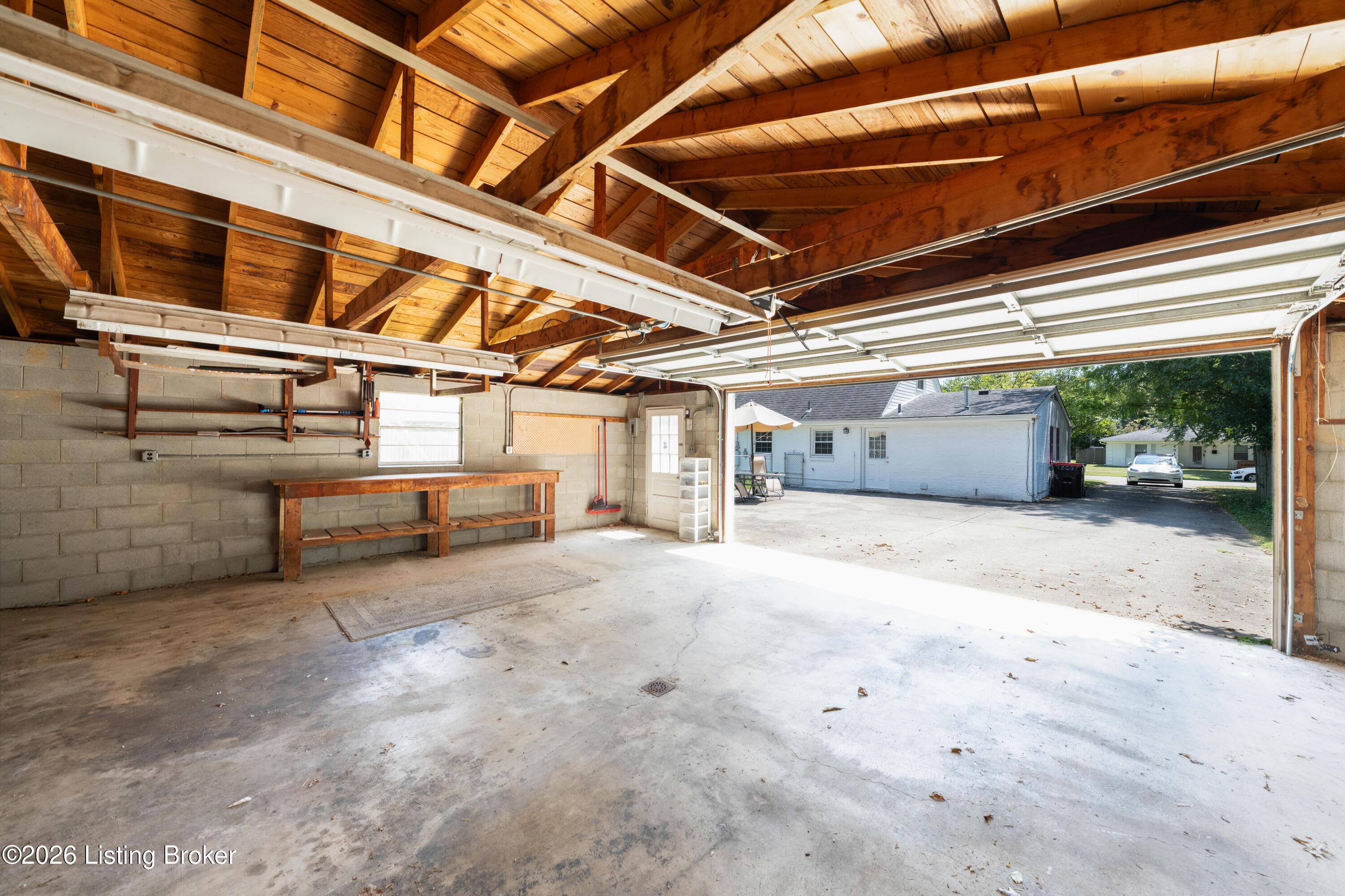 4311 Lynnbrook Dr Property Photo 40