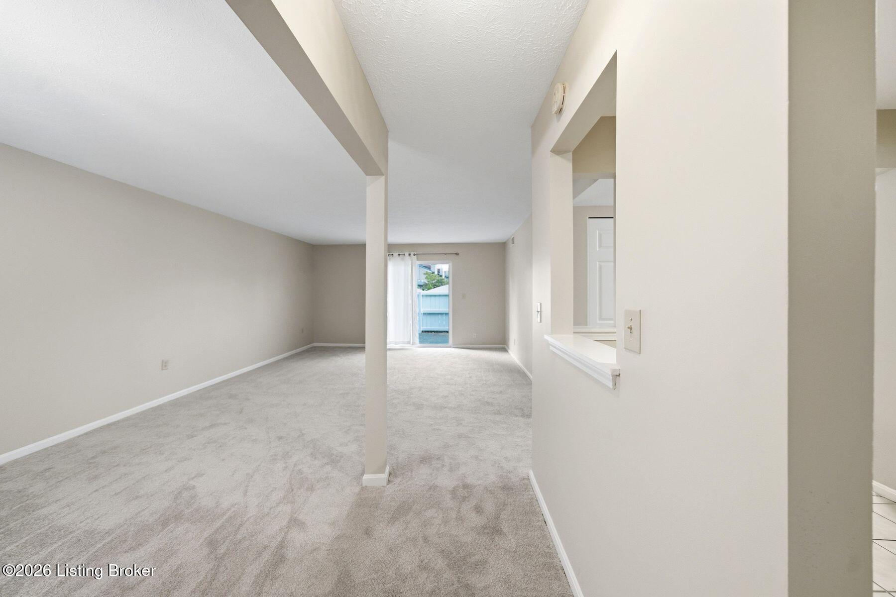 708 La Fontenay Ct Property Photo 5