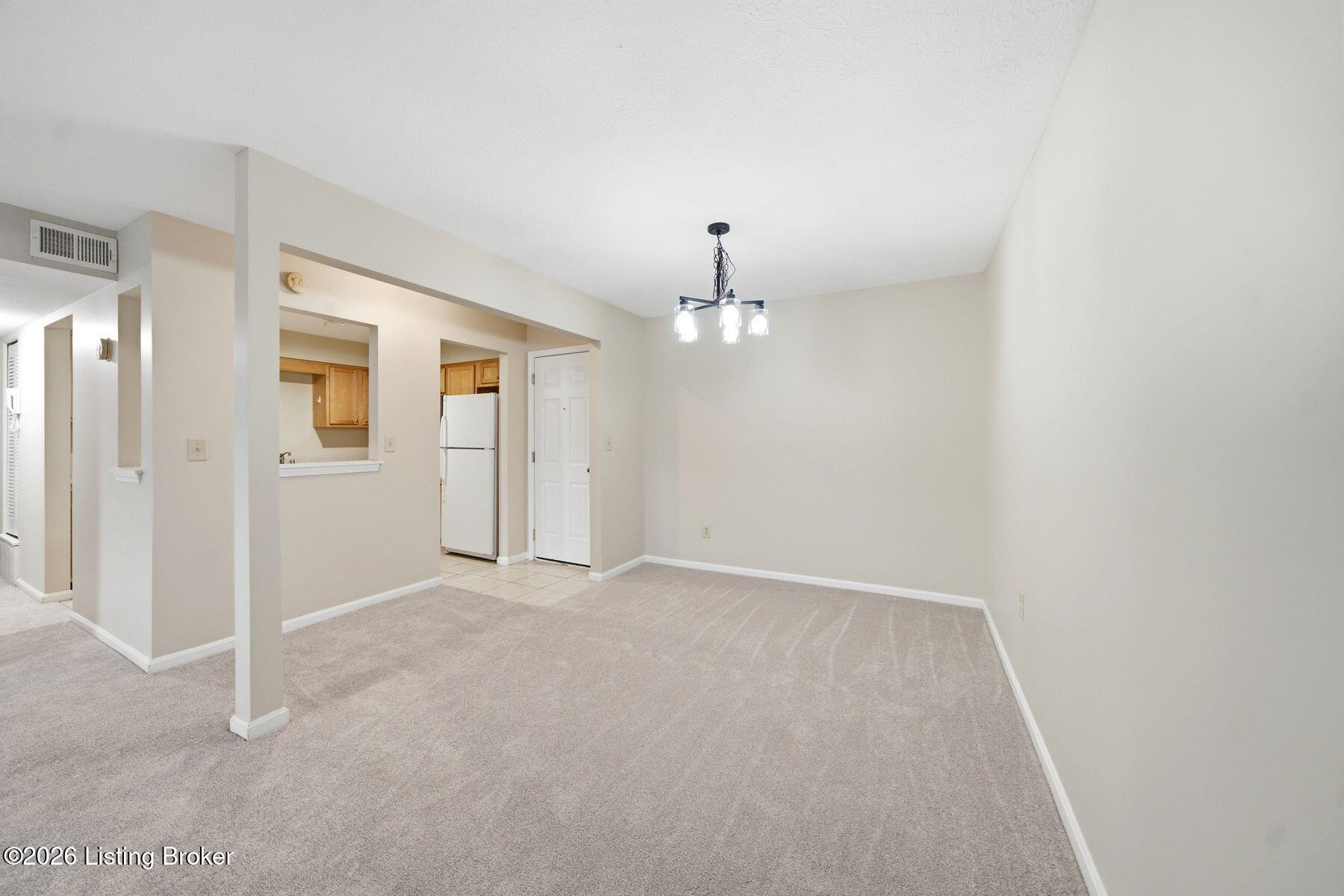 708 La Fontenay Ct Property Photo 9