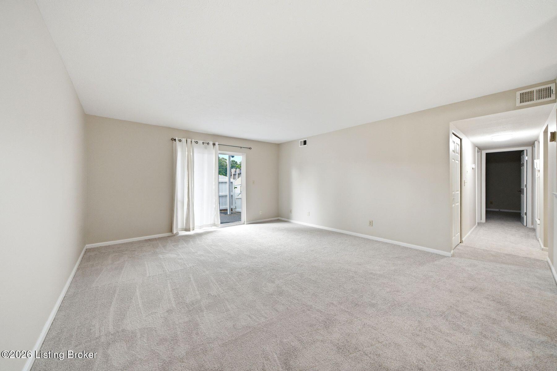 708 La Fontenay Ct Property Photo 11