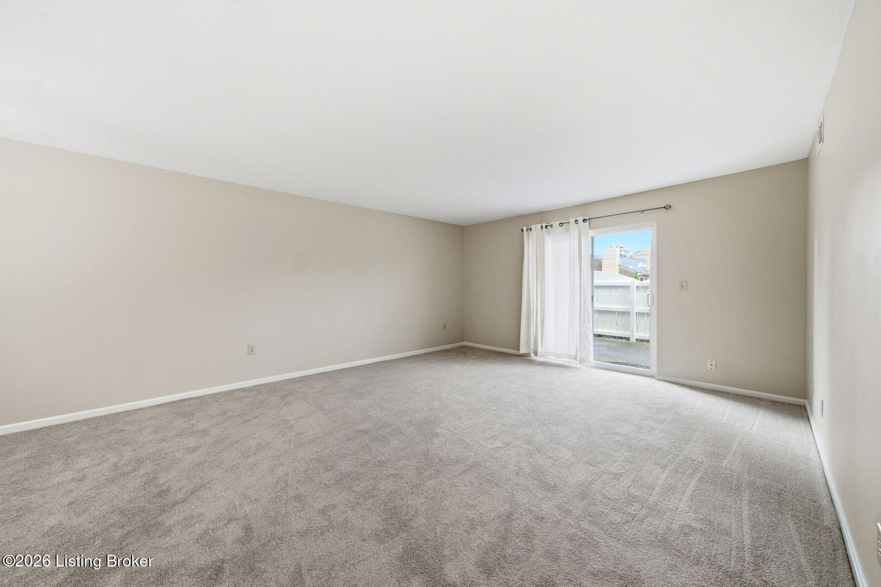 708 La Fontenay Ct Property Photo 12