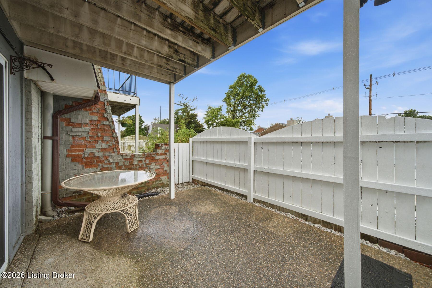 708 La Fontenay Ct Property Photo 31