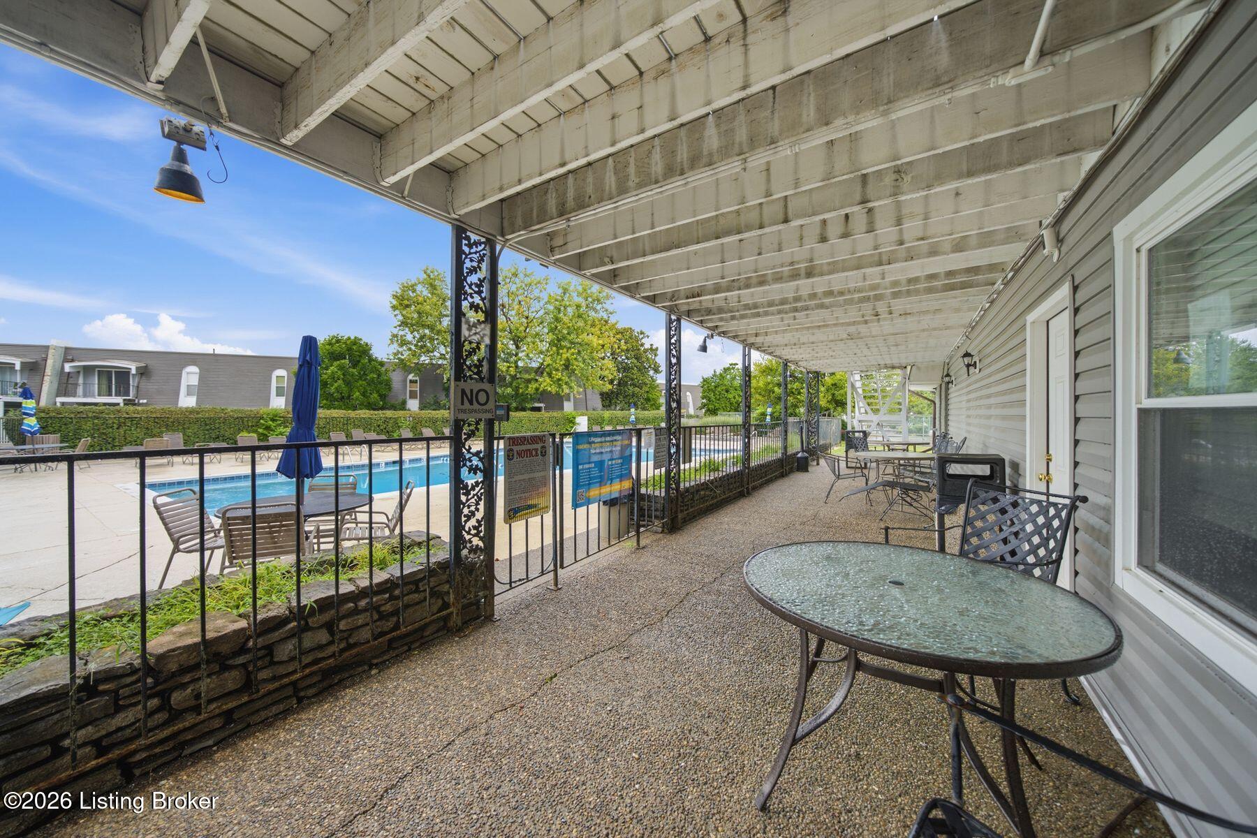 708 La Fontenay Ct Property Photo 40