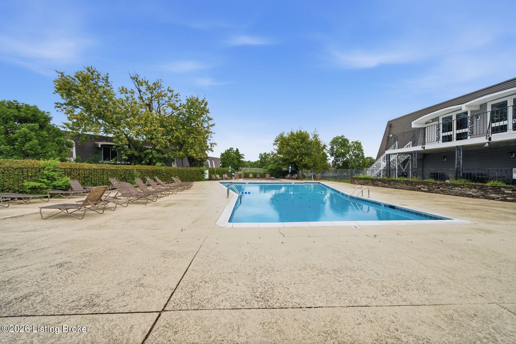 708 La Fontenay Ct Property Photo 43